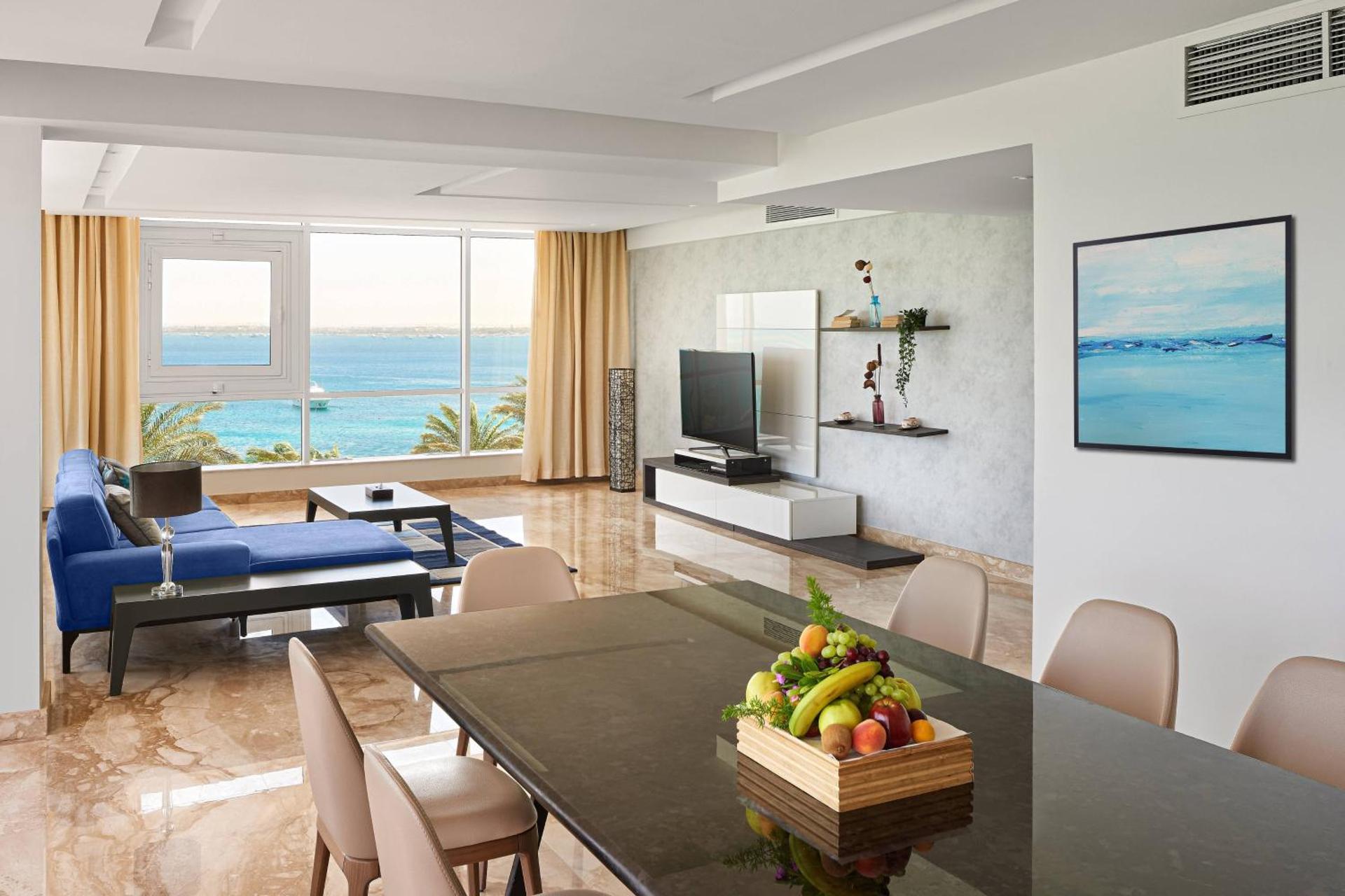 One-Bedroom Apollo King Suite with Balcony and Sea View