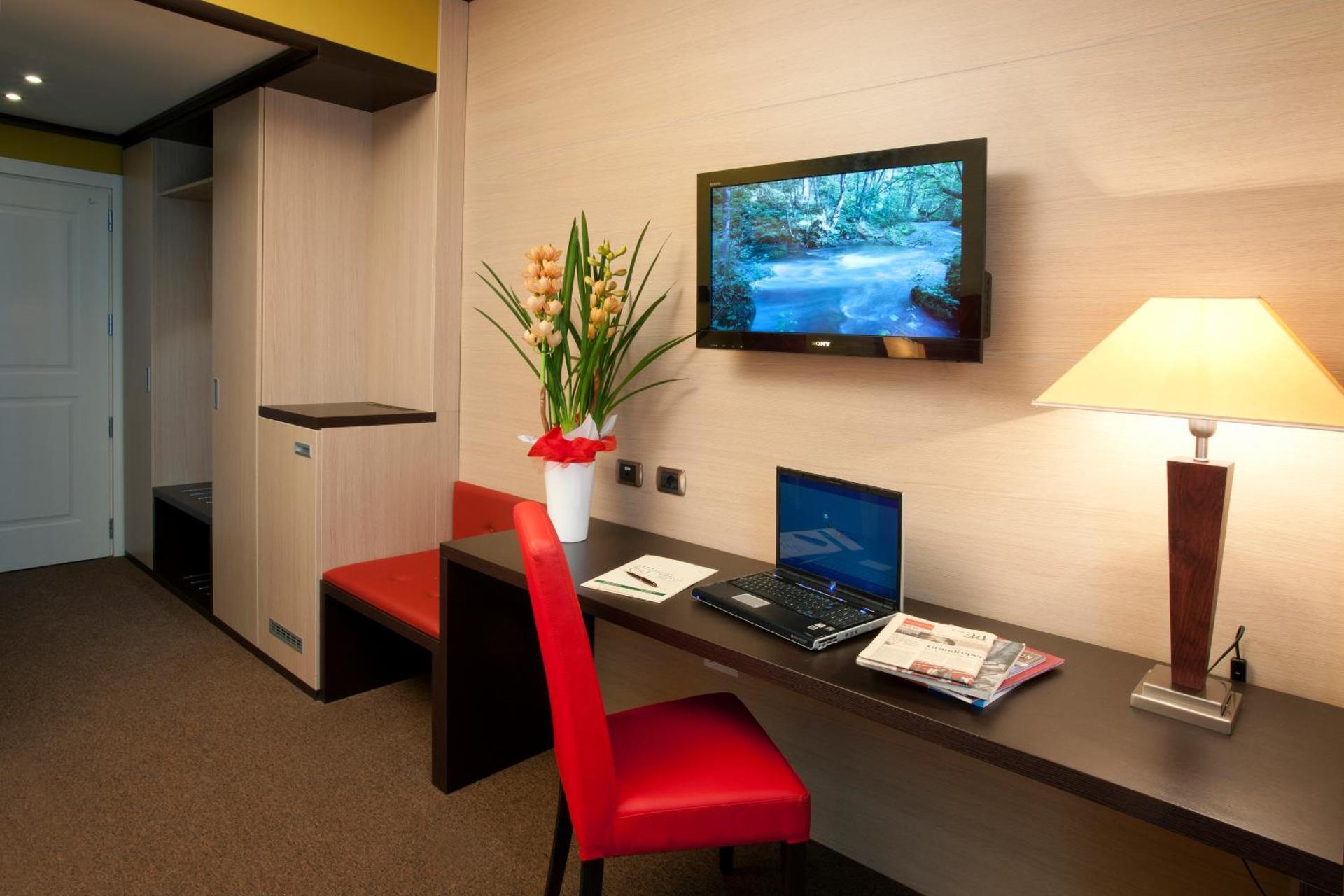 Palace Hotel Legnano - Photo 8