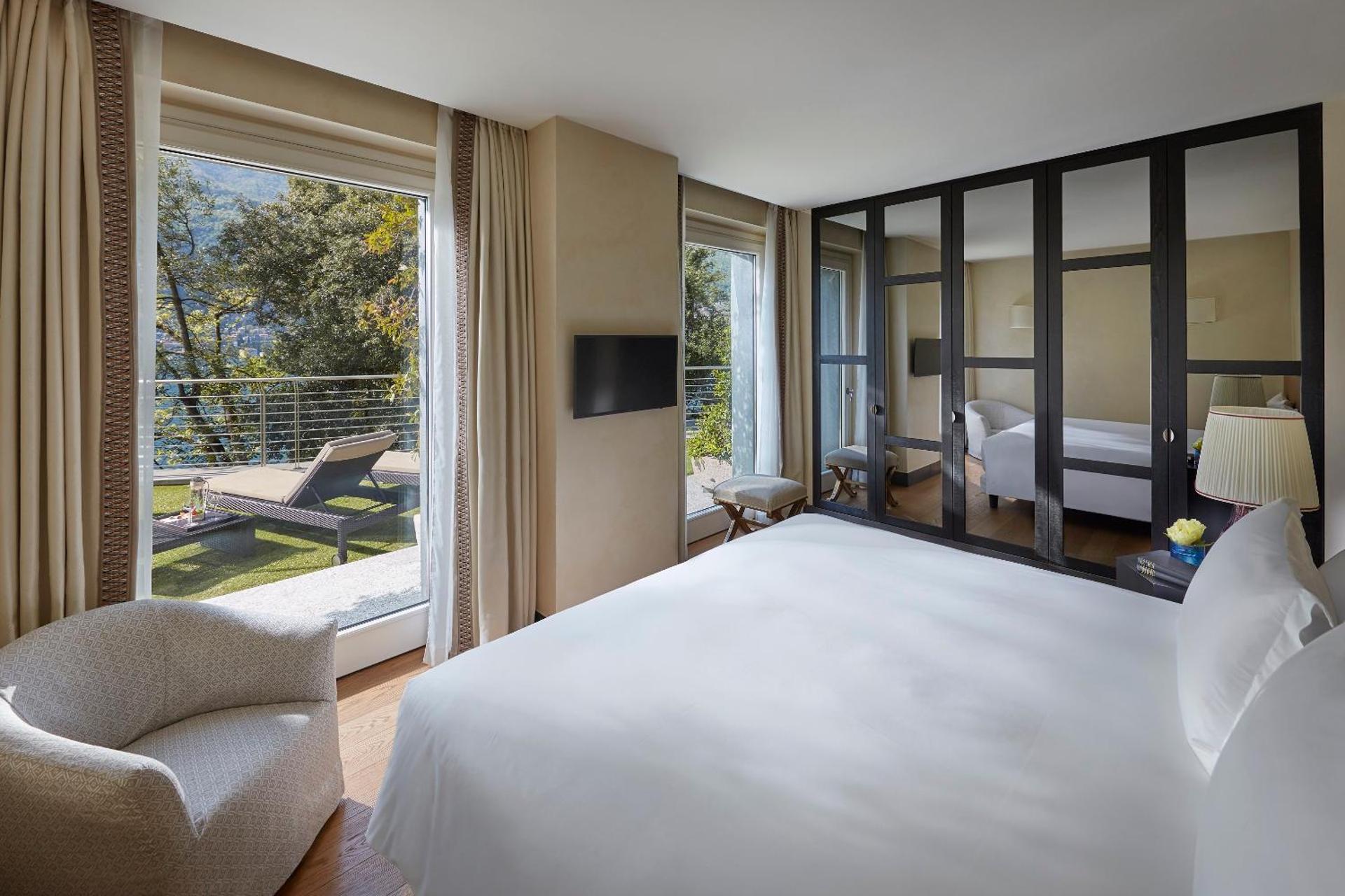 Two-Bedroom Suite with Lake View