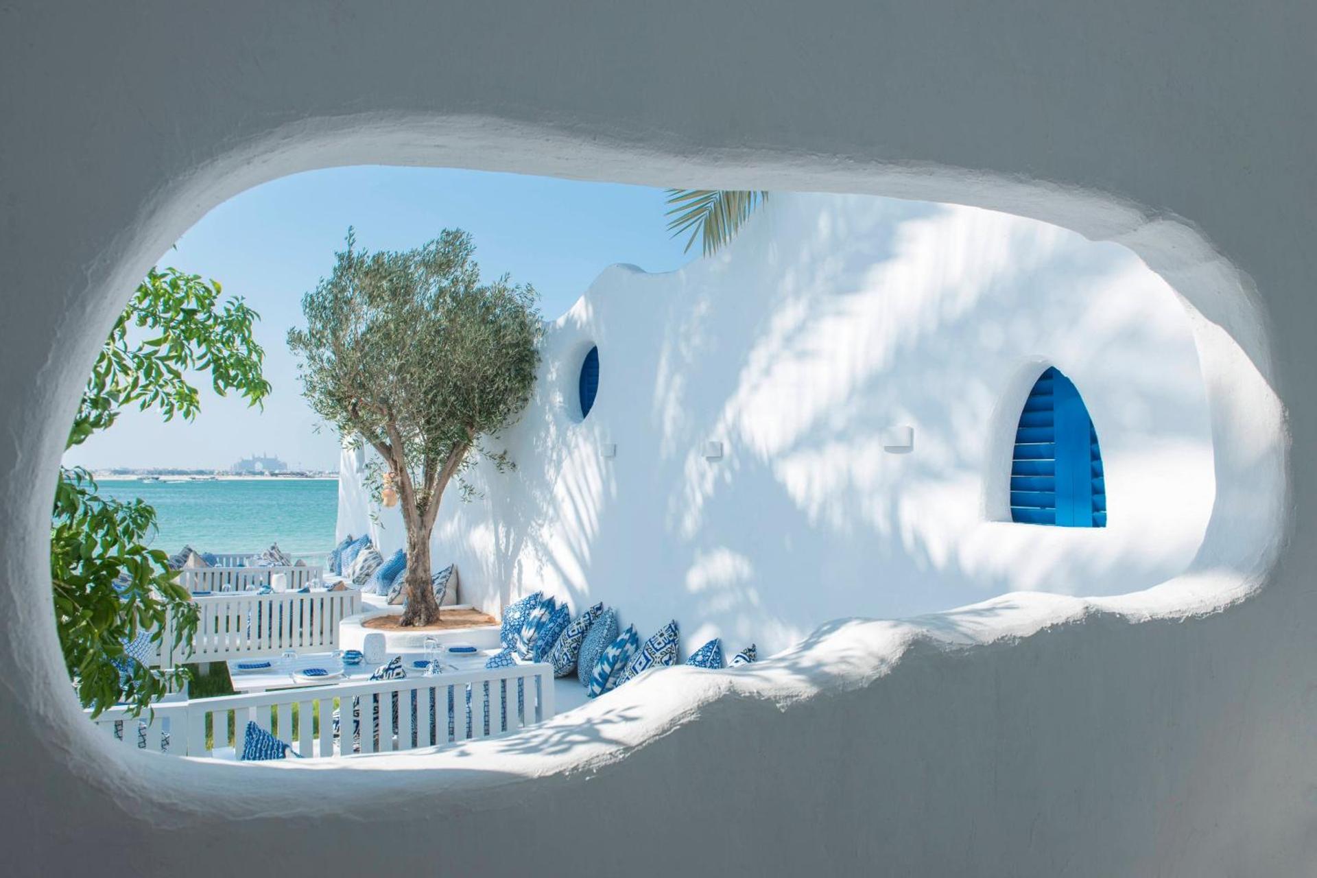 Le Meridien Mina Seyahi Beach Resort & Waterpark - Photo 4