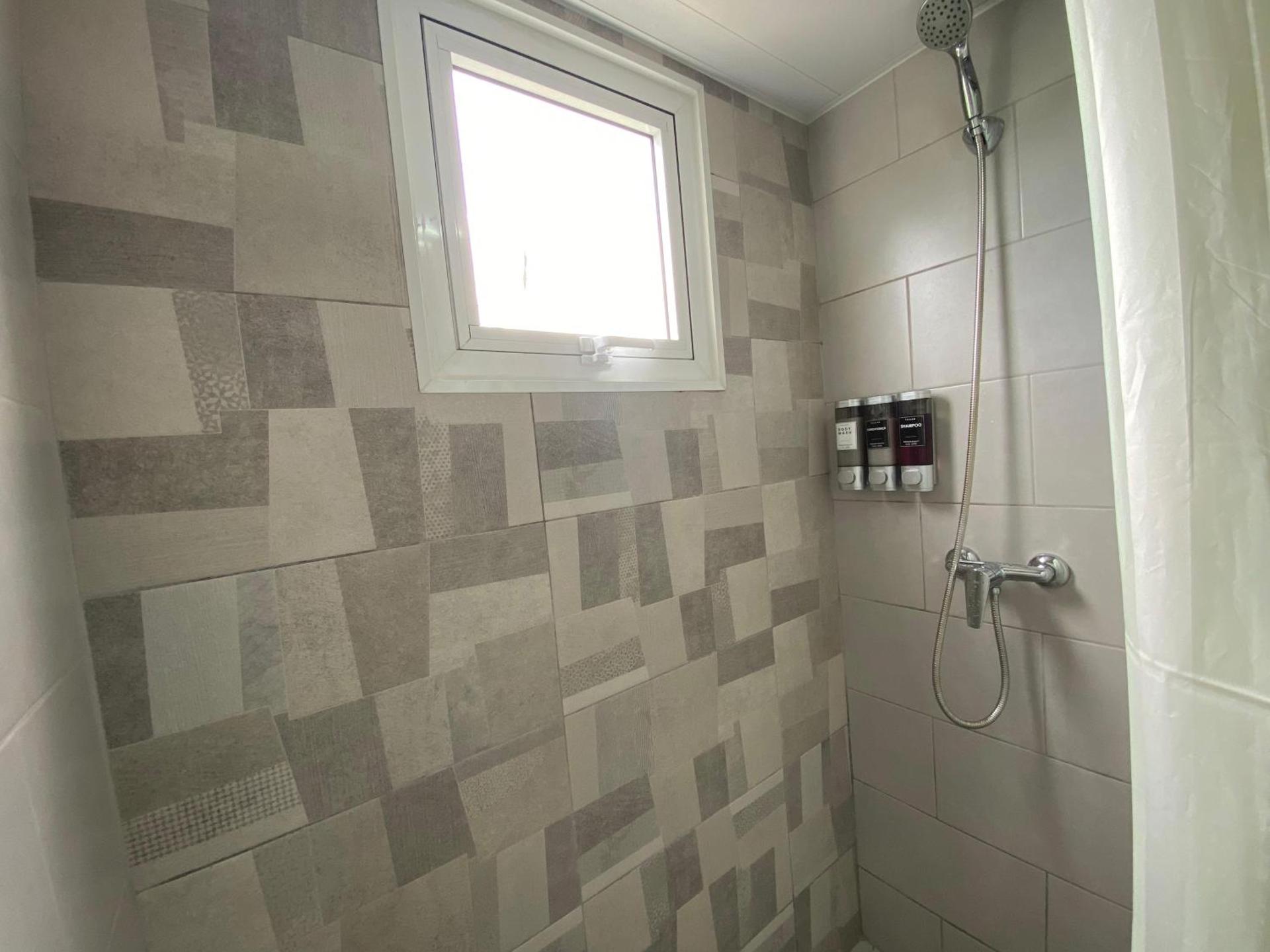 Tropical Dream, 2 Hab, 2 Baños, Terraza, Piscina, WiFi de Alta Velocidad Gratis - Photo 23