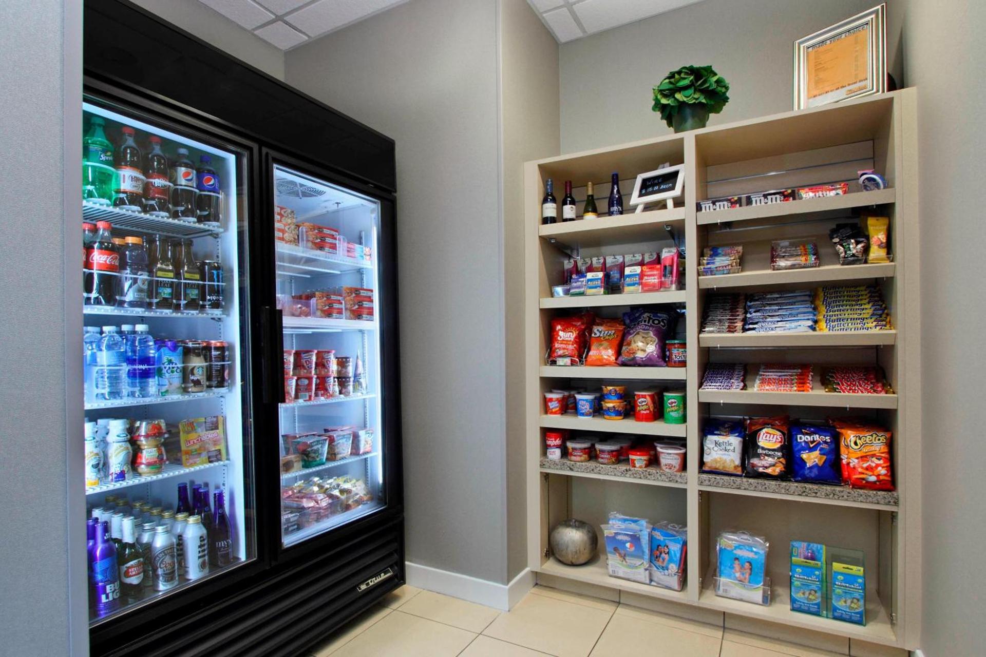 Residence Inn Phoenix Glendale Sports & Entertainment District - Photo 33