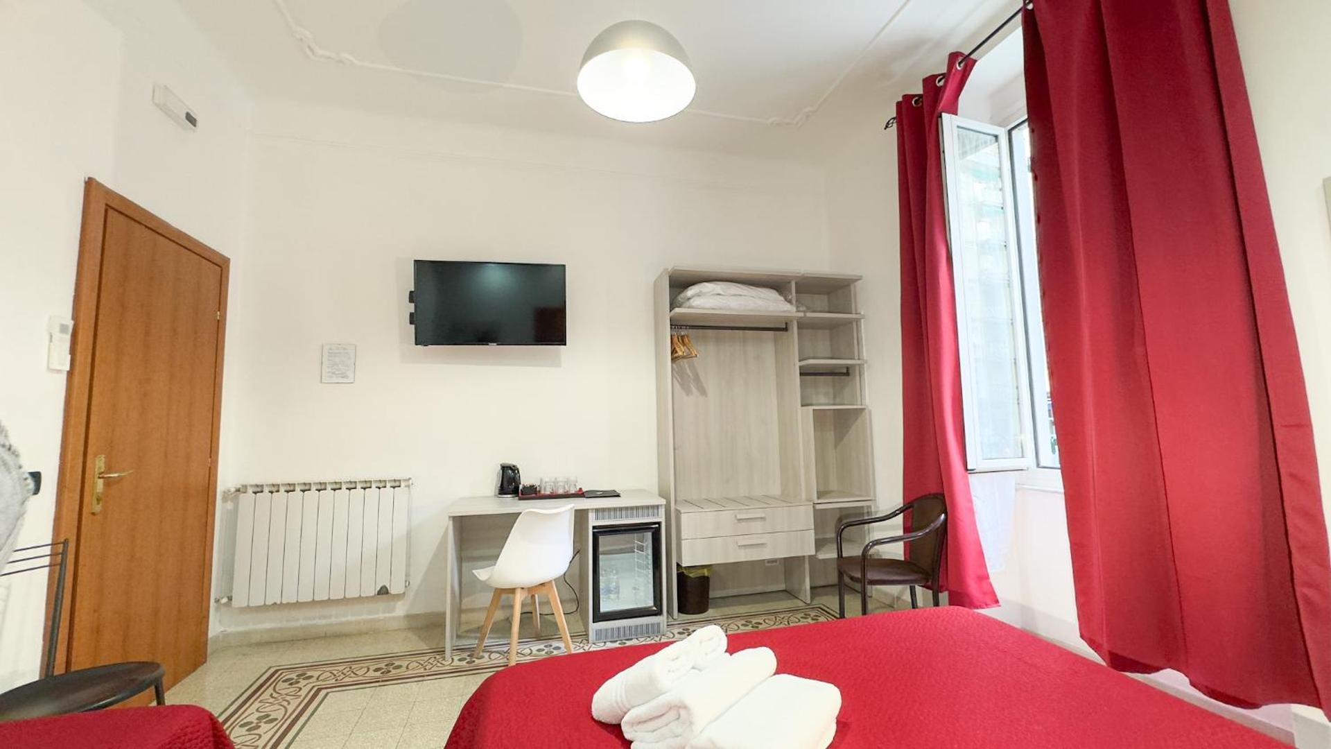 Nautilus Hotel - Photo 5