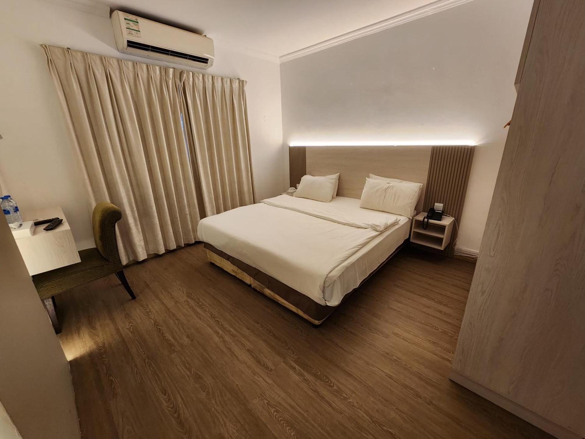 Sharjah International Airport Hotel - Photo 17