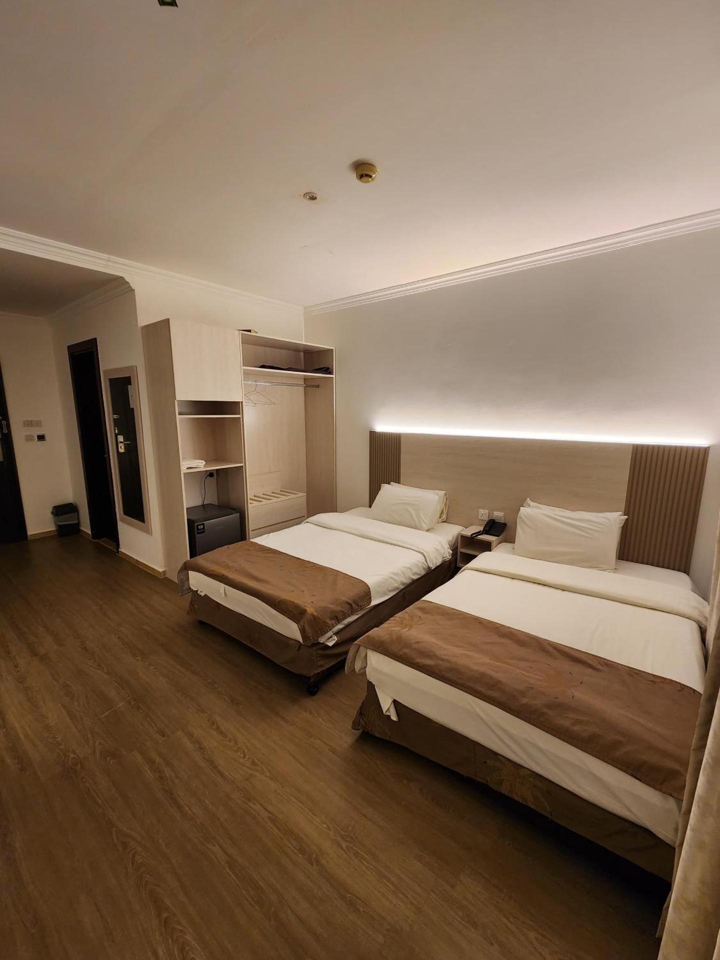 Sharjah International Airport Hotel - Photo 30