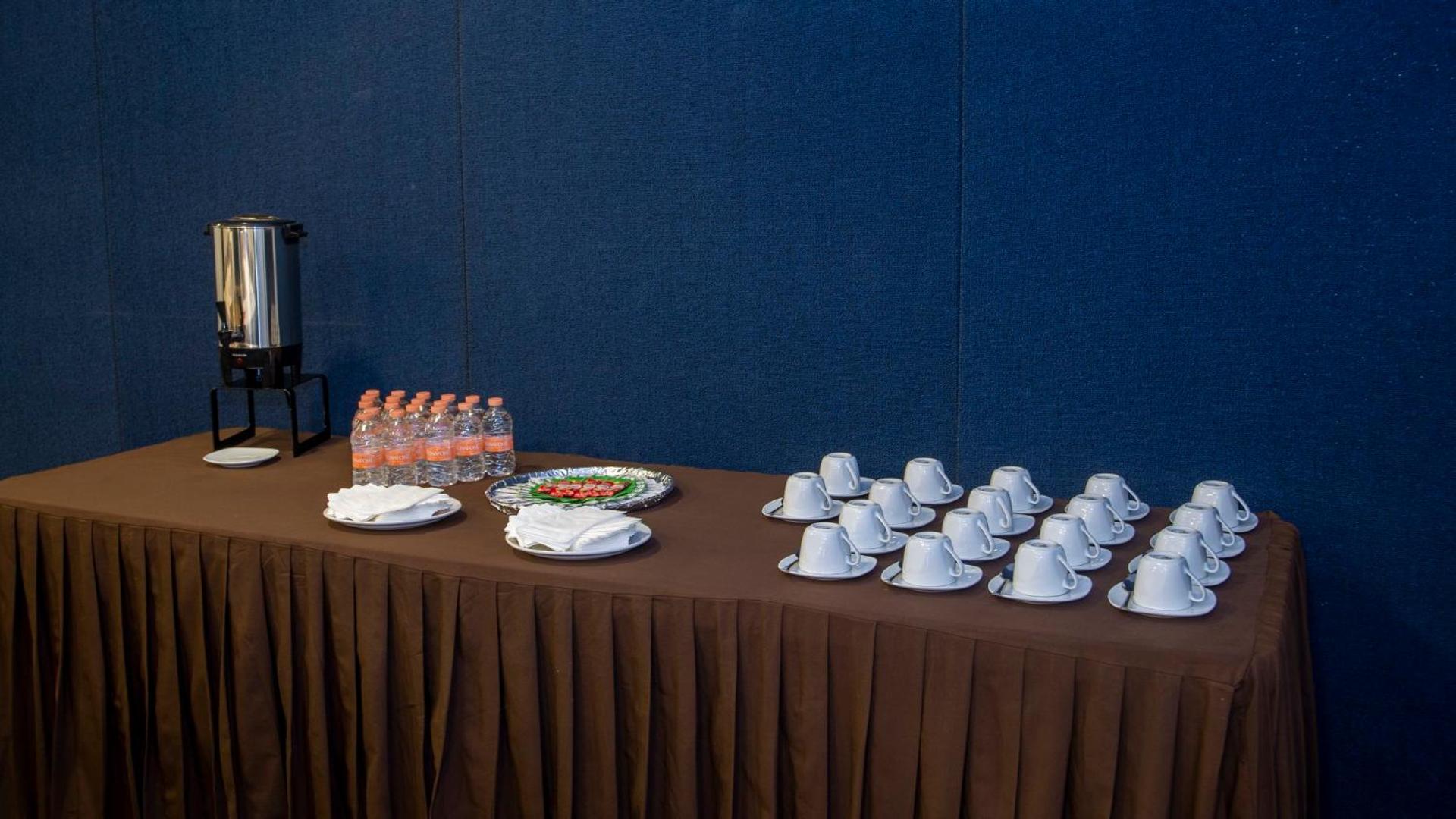 Holiday Inn Express Mexico Santa Fe by IHG - Photo 23