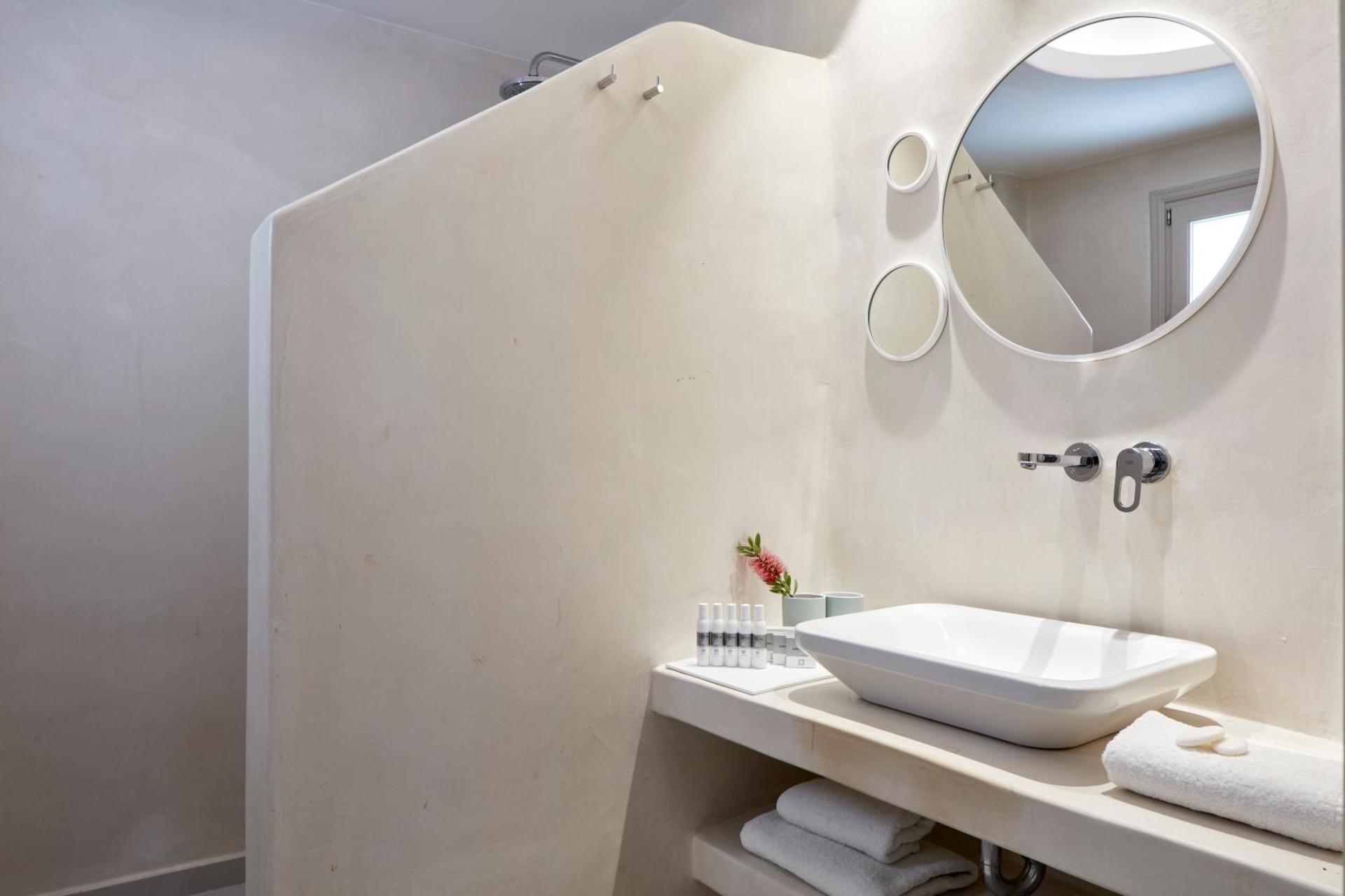 Santo Miramare Beach Resort - Photo 20