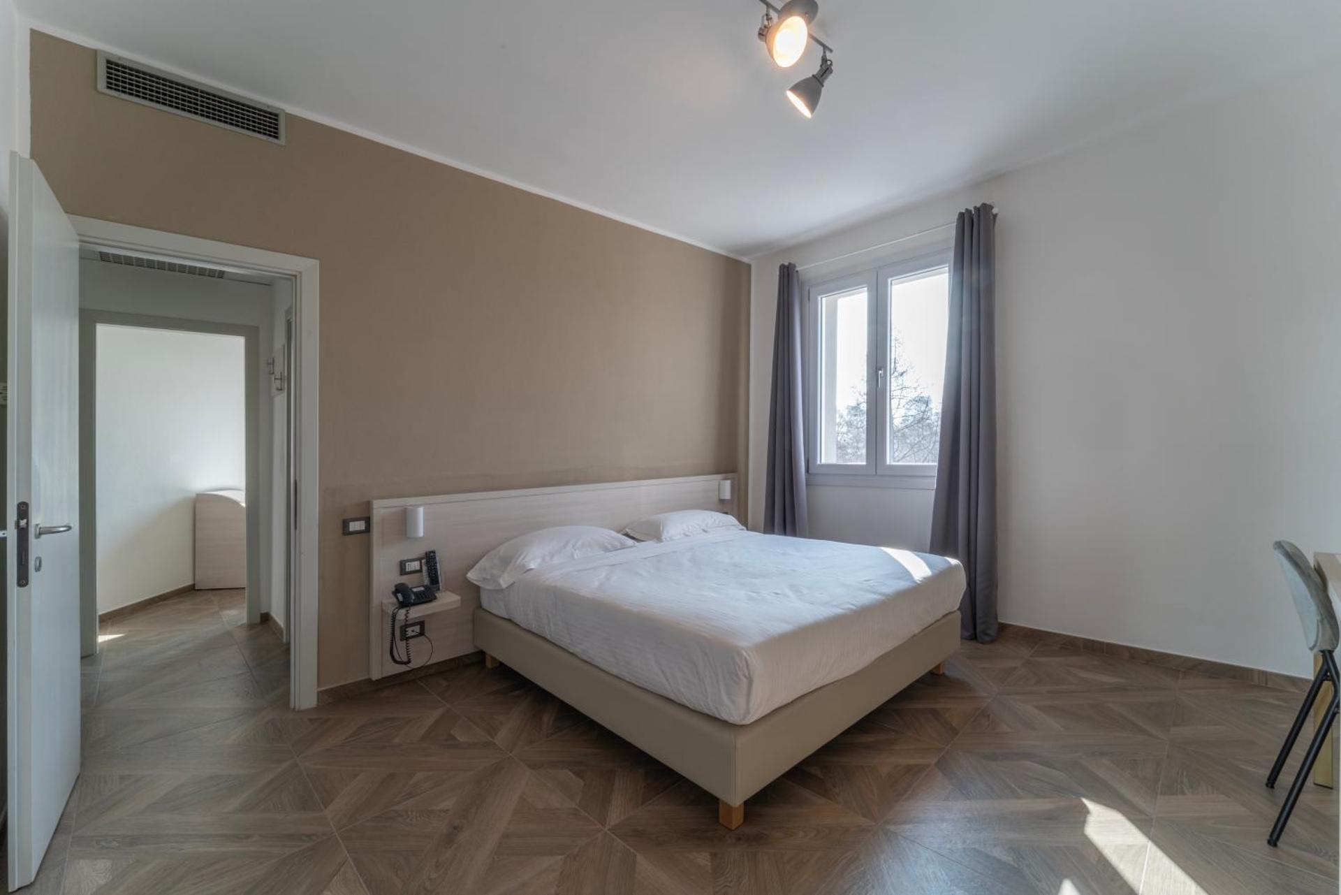 Hotel Donatello - Photo 40