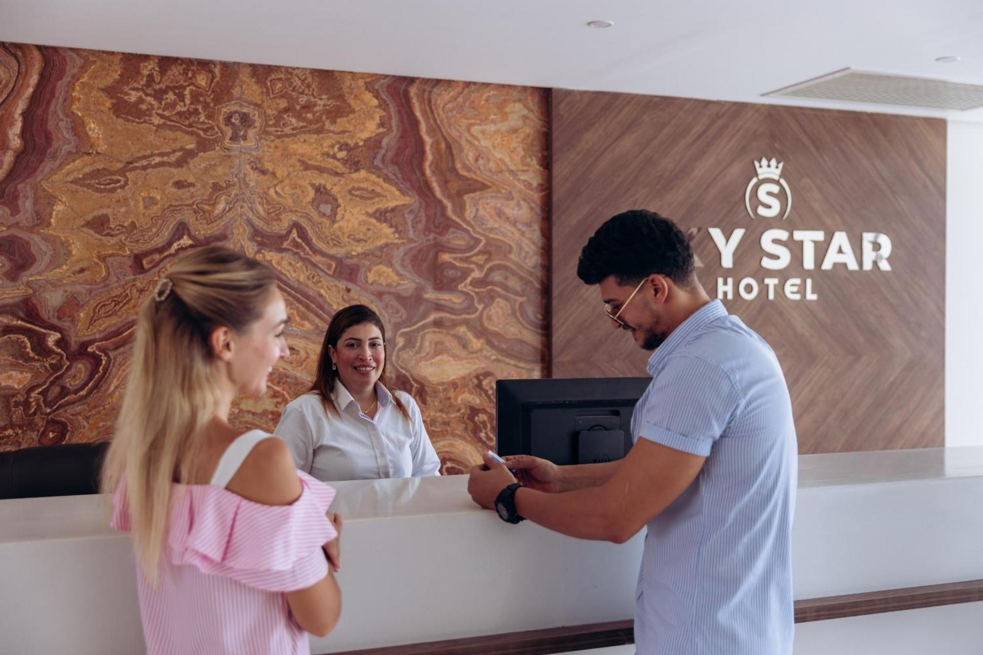 Sky Star Hotel free shuttle to Hurghada City Center - Photo 166