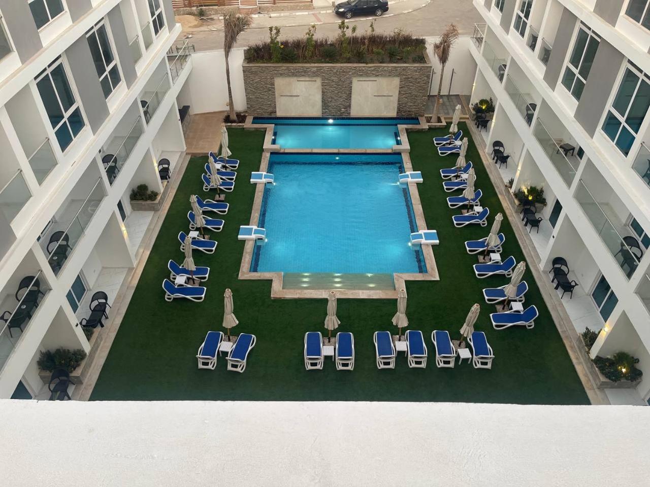 Sky Star Hotel free shuttle to Hurghada City Center - Photo 194