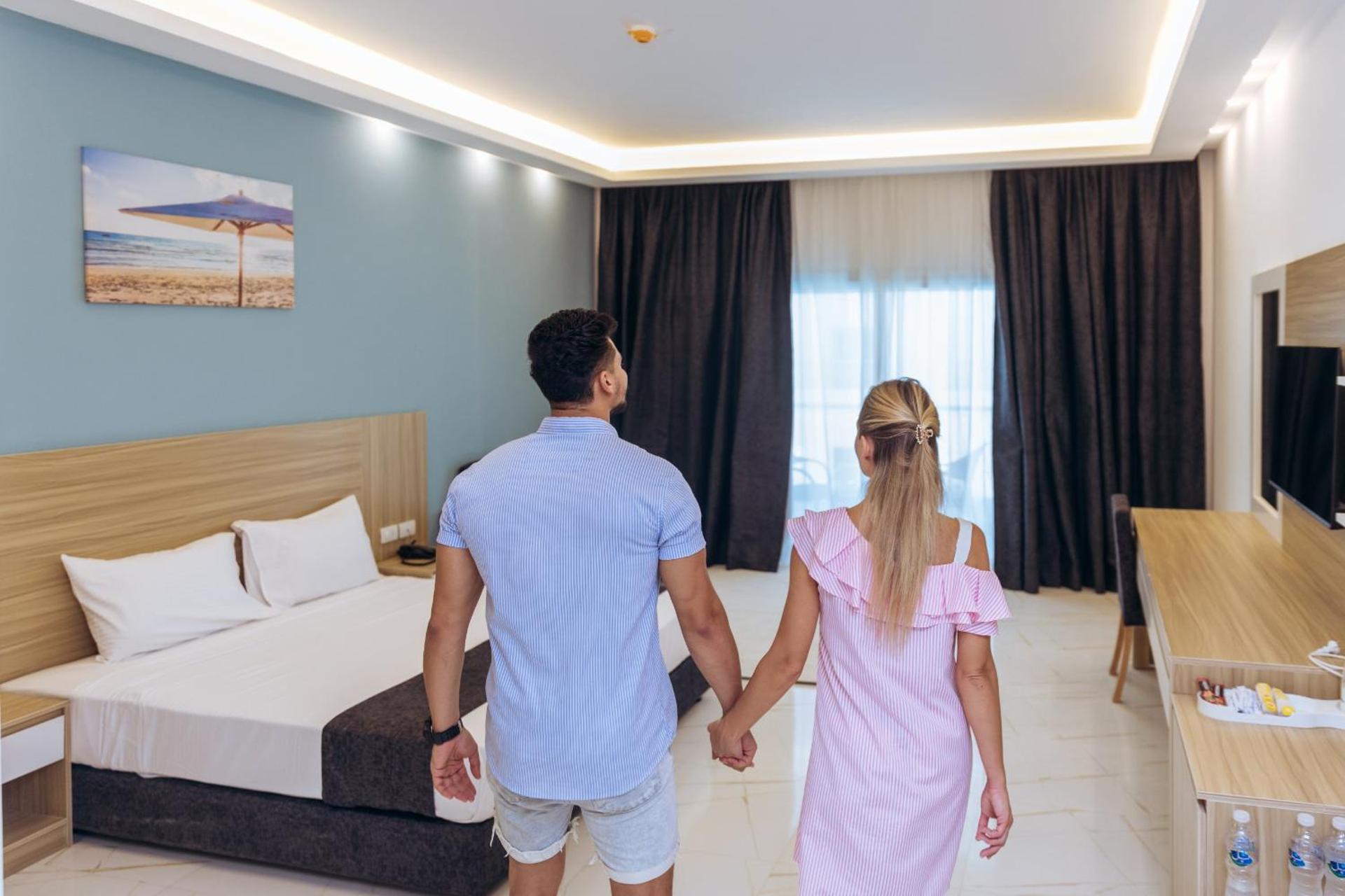 Sky Star Hotel free shuttle to Hurghada City Center - Photo 249