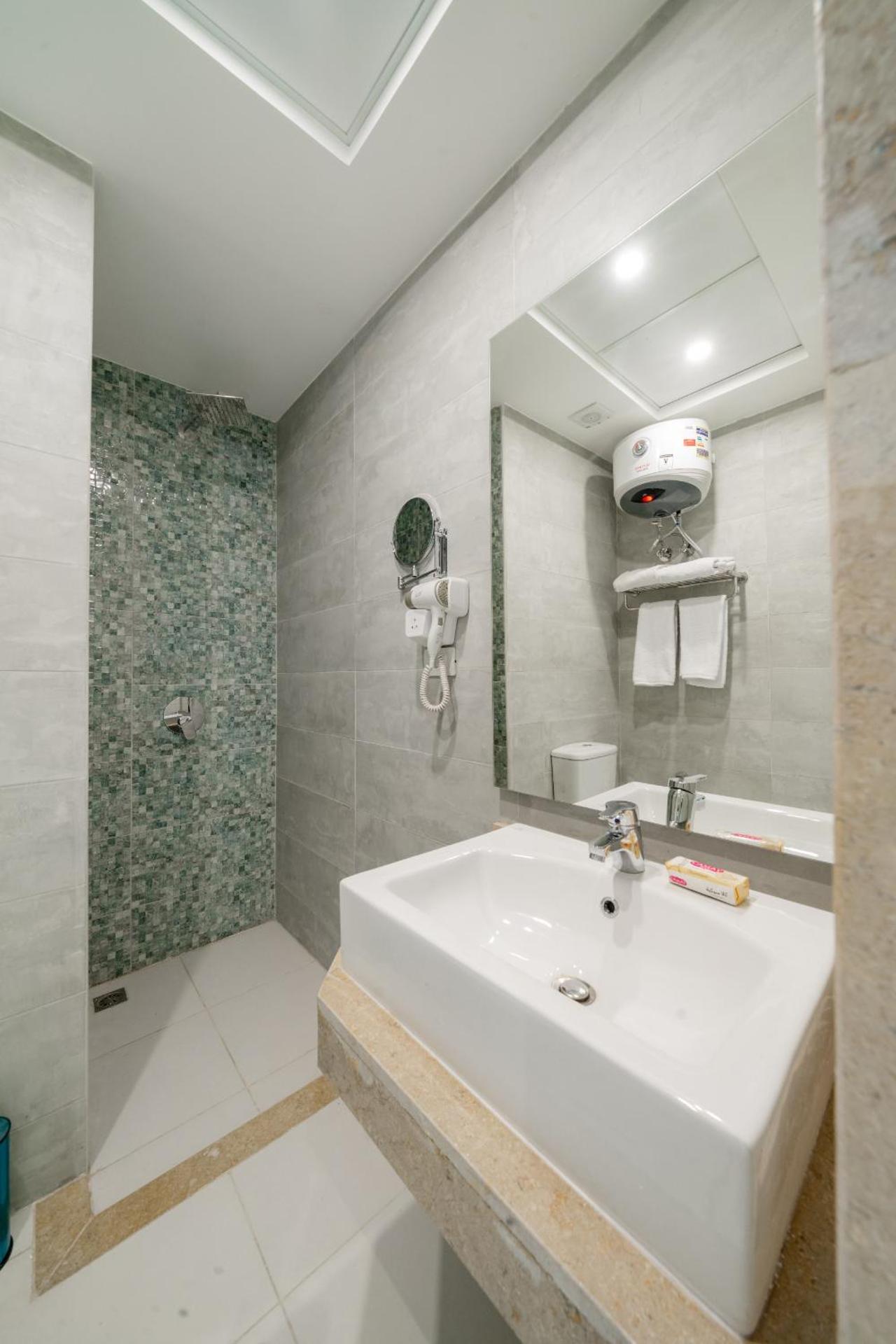 Sky Star Hotel free shuttle to Hurghada City Center - Photo 250