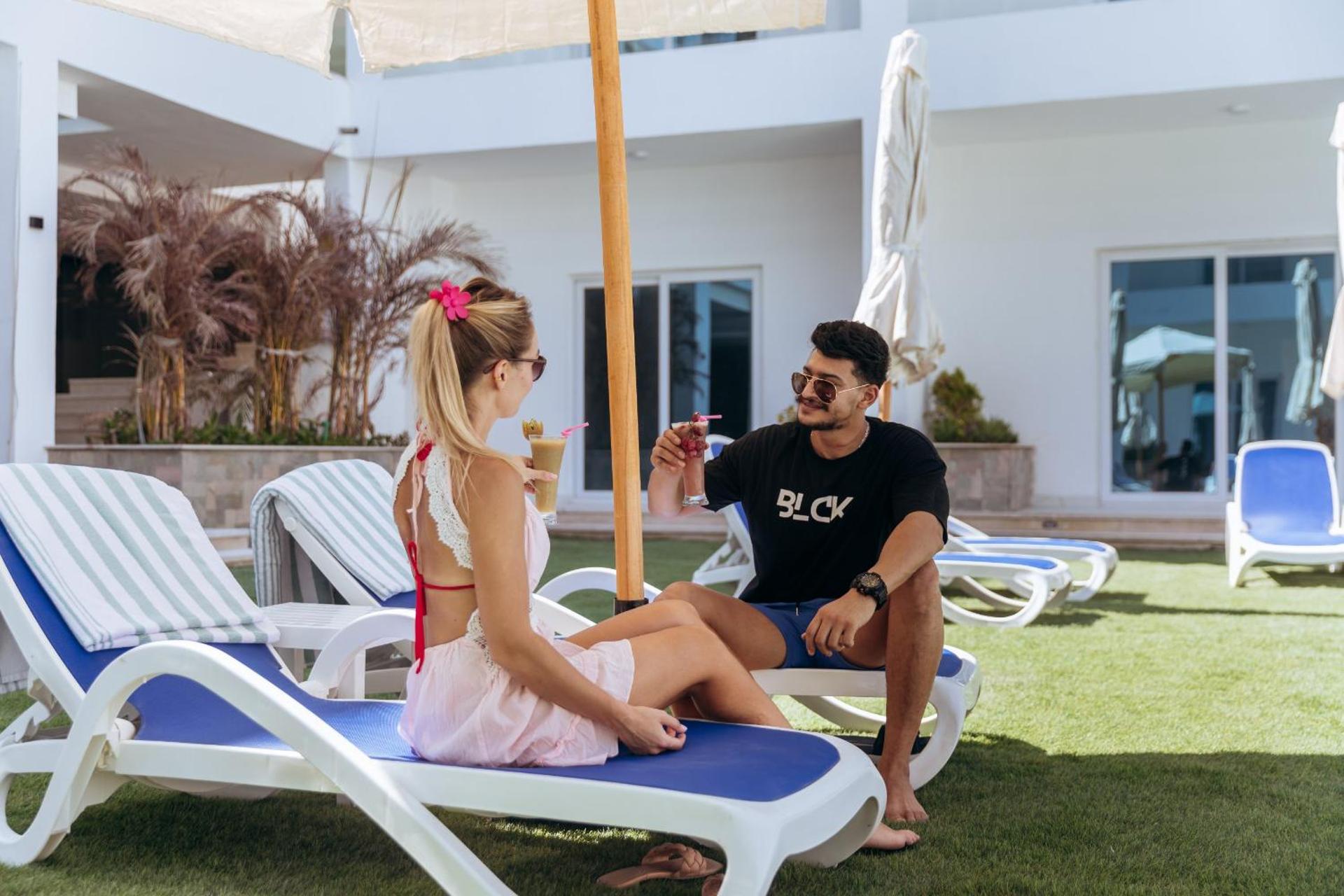 Sky Star Hotel free shuttle to Hurghada City Center - Photo 244