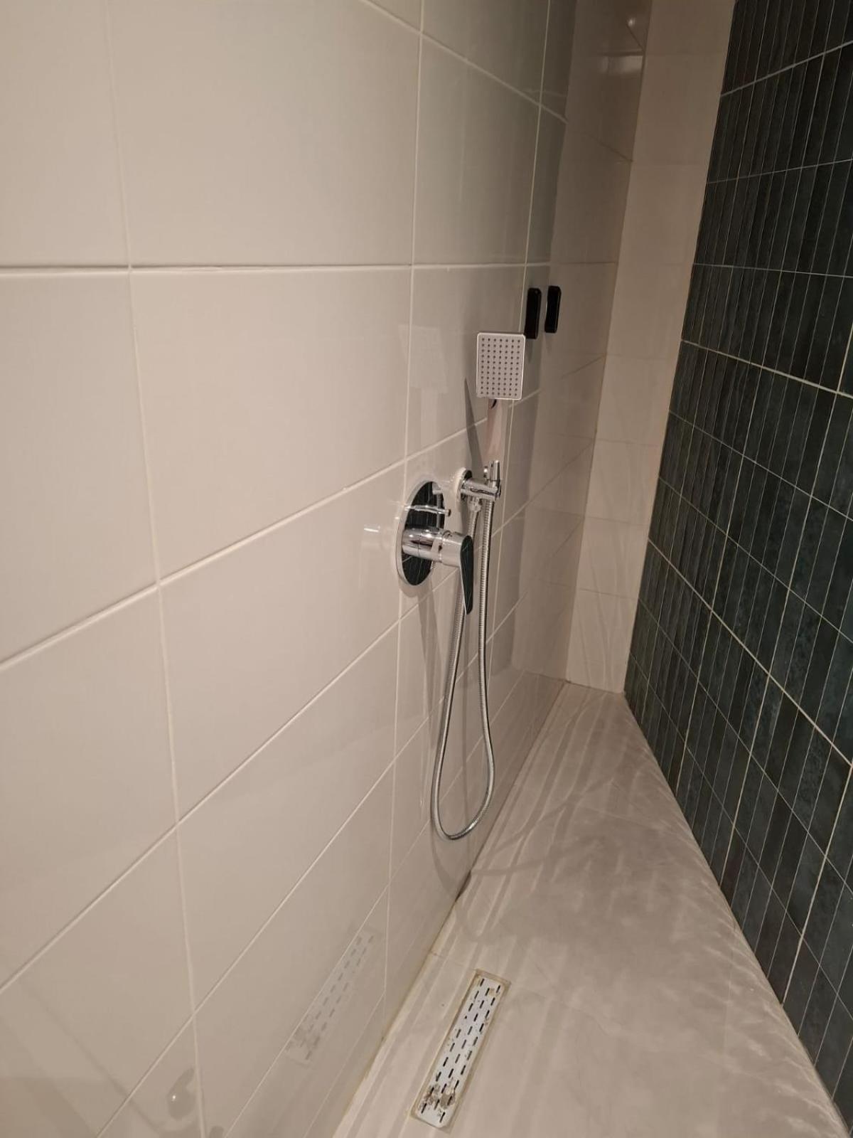 Figleaf Kypseli - Photo 37