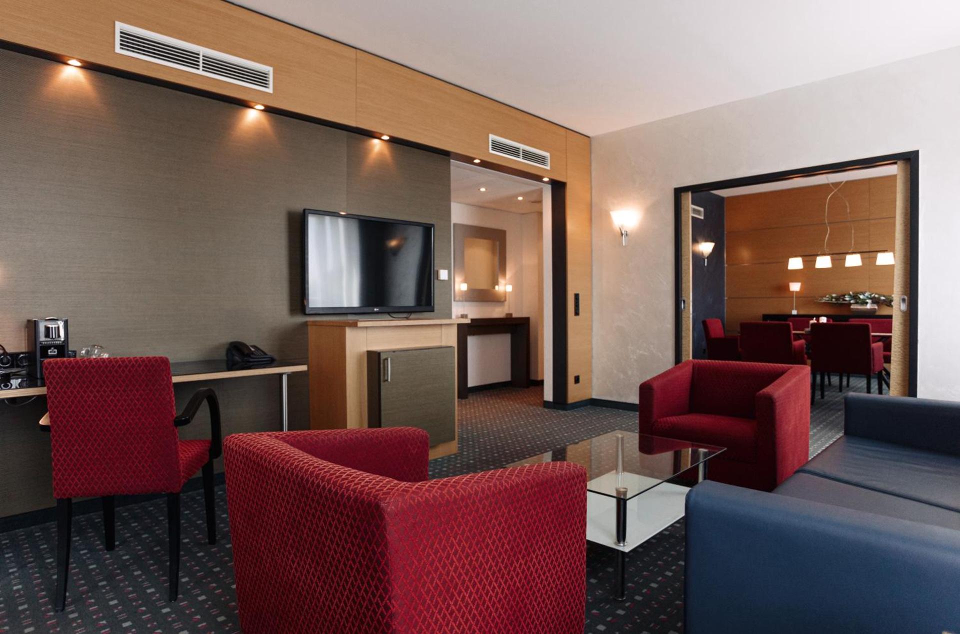 Ramada by Wyndham Essen - Photo 32