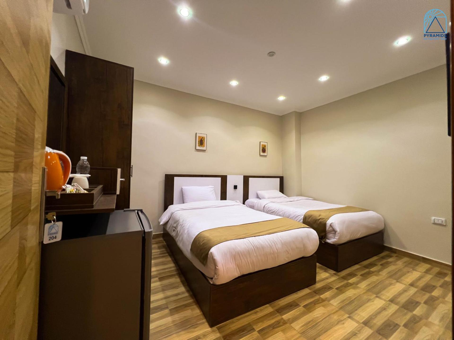 Pyramids On The Spot View - Photo 13