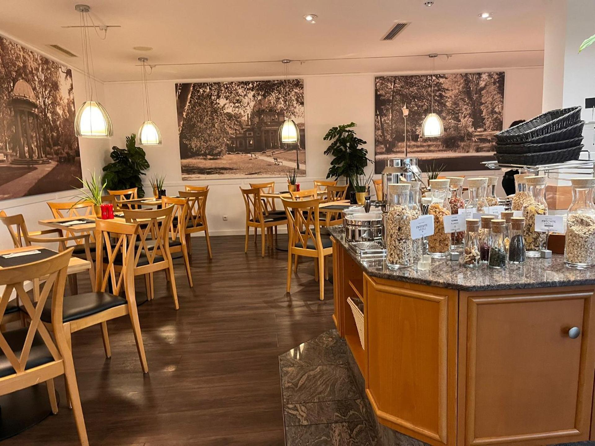 Parkhotel Bad Homburg - Photo 80