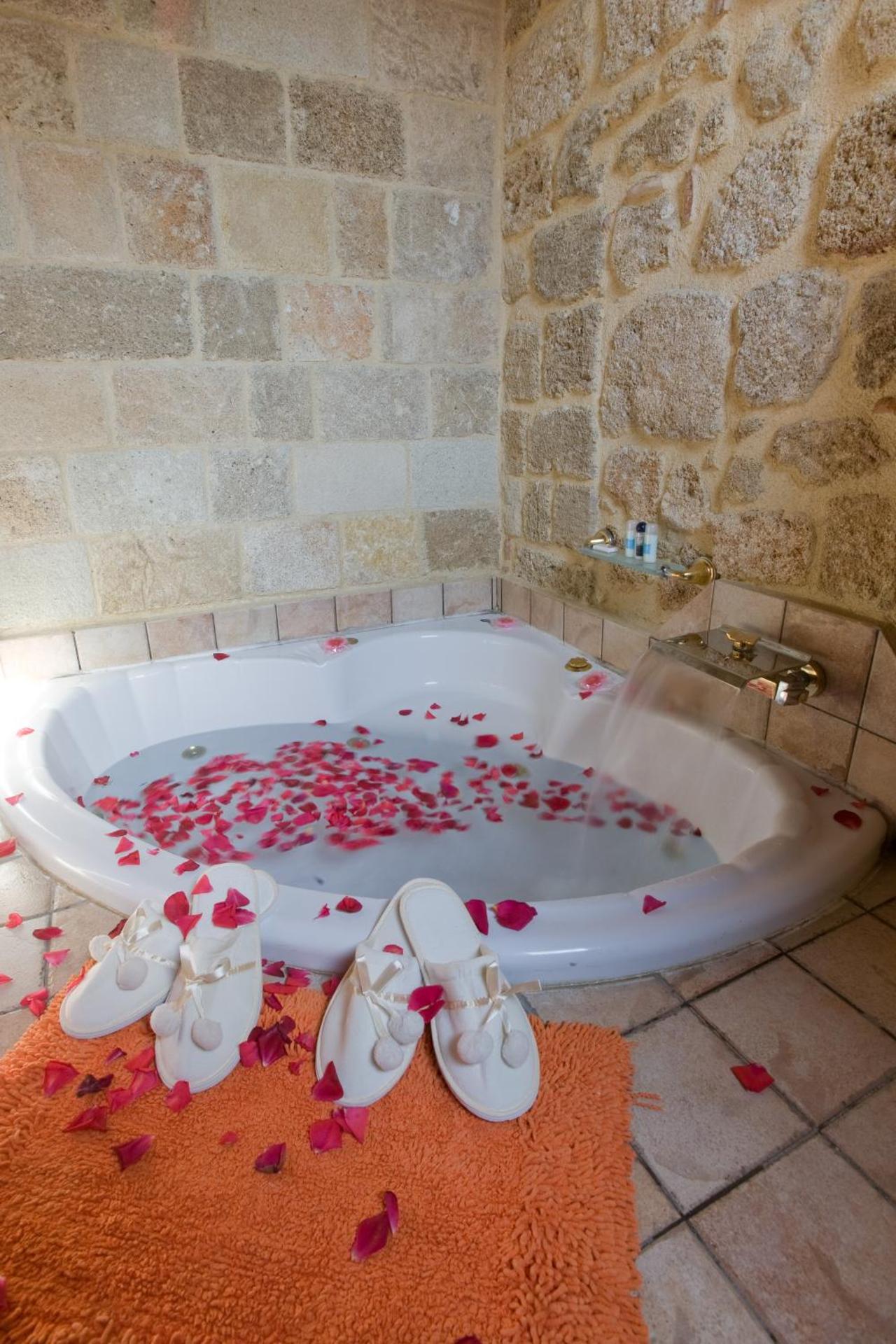 S.Nikolis' Historic Boutique Hotel - Photo 12