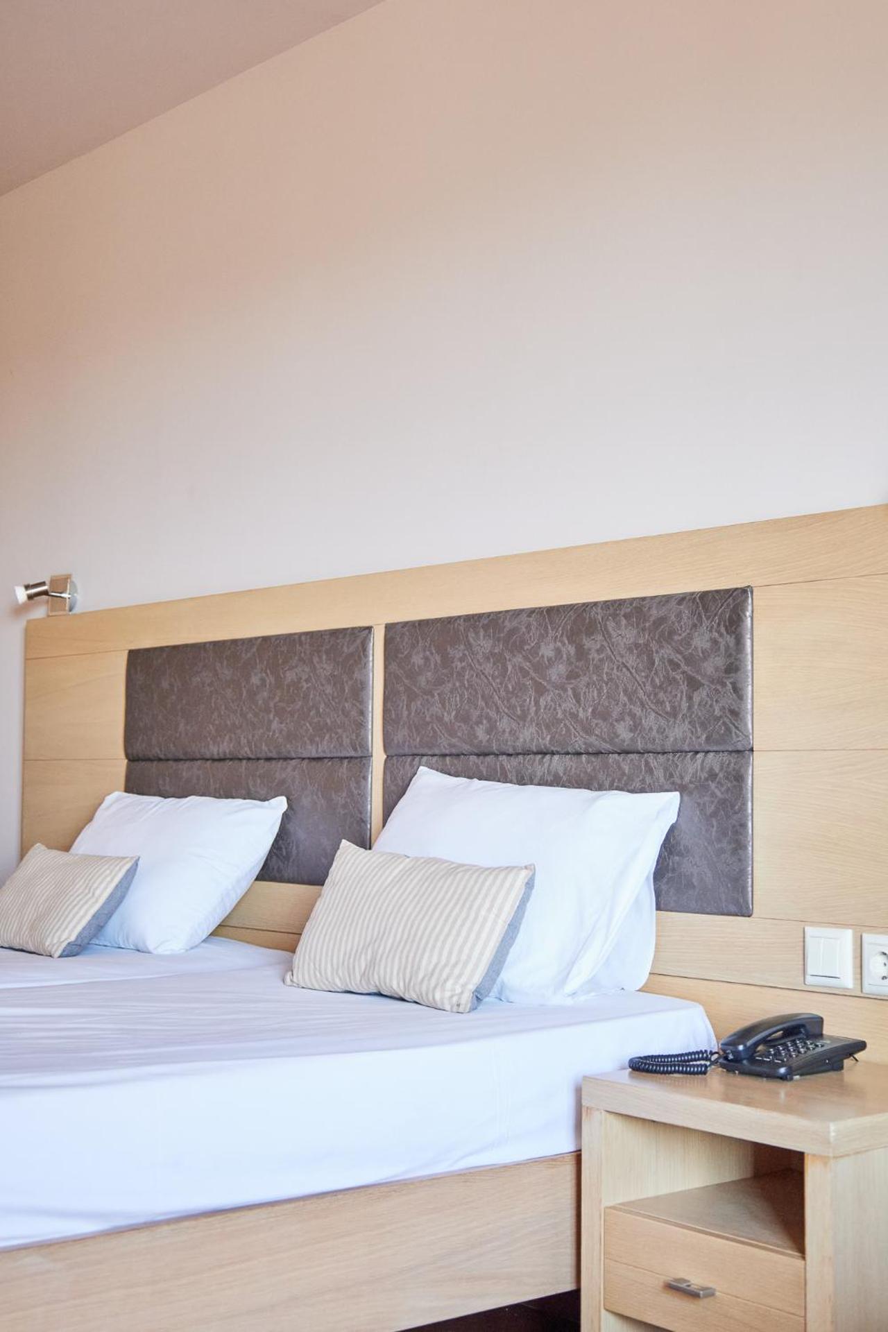 Skiros Palace Hotel - Photo 10