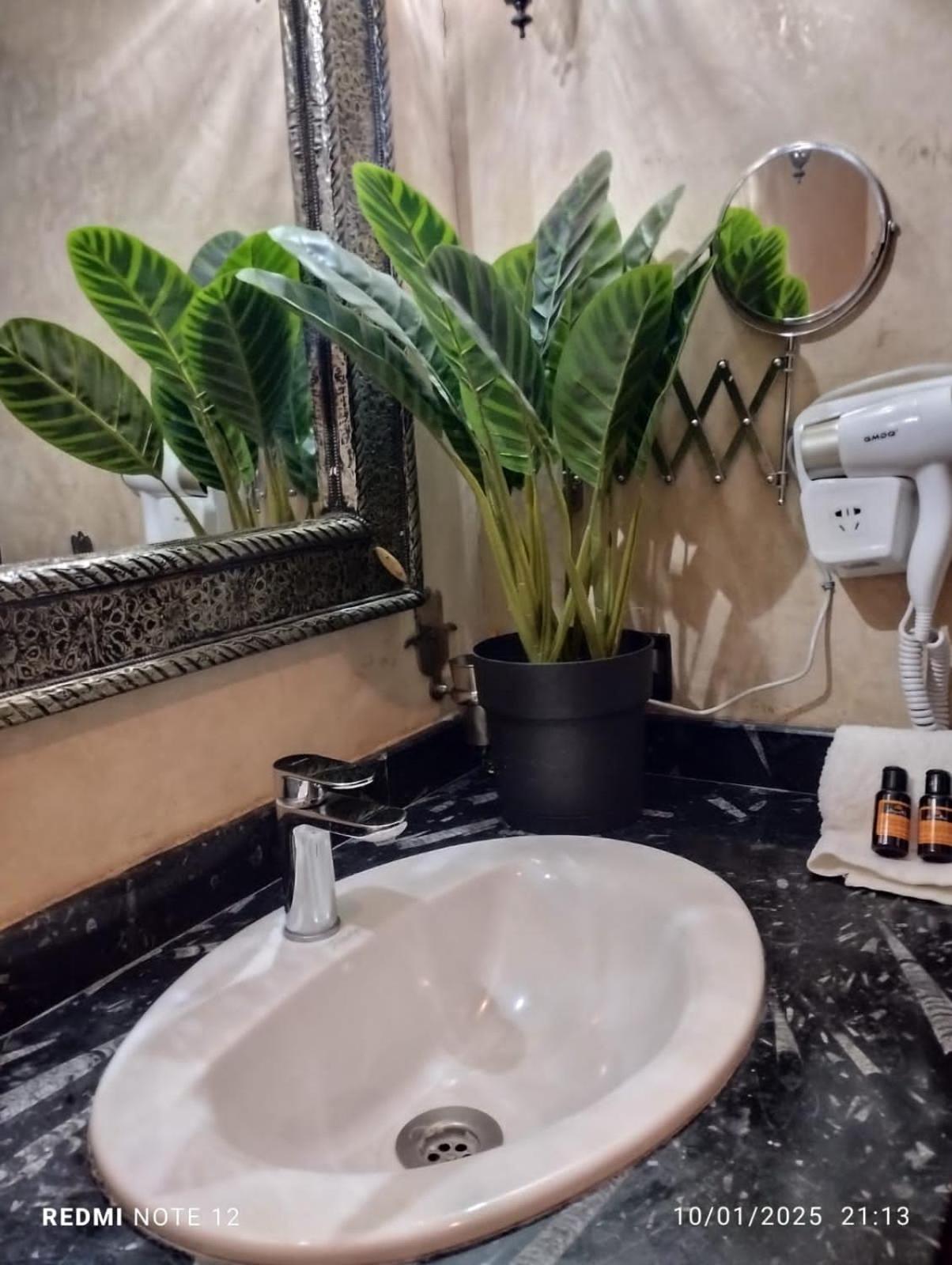 Riad Mille Et Une Nuits - Photo 73