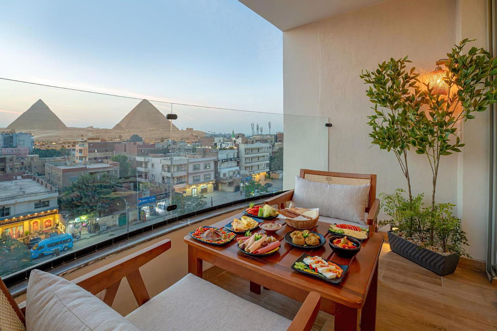 Galaxy Pyramids View INN - Photo 3