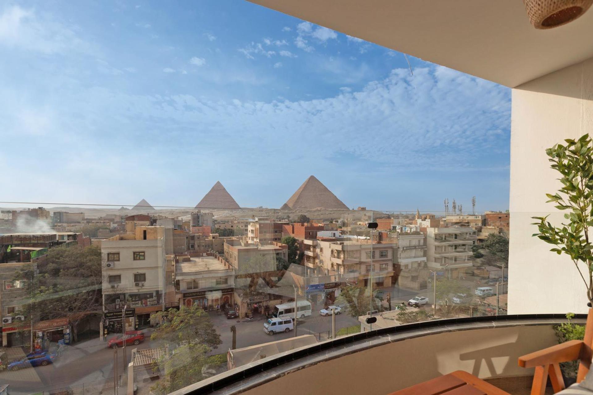 Galaxy Pyramids View INN - Photo 23