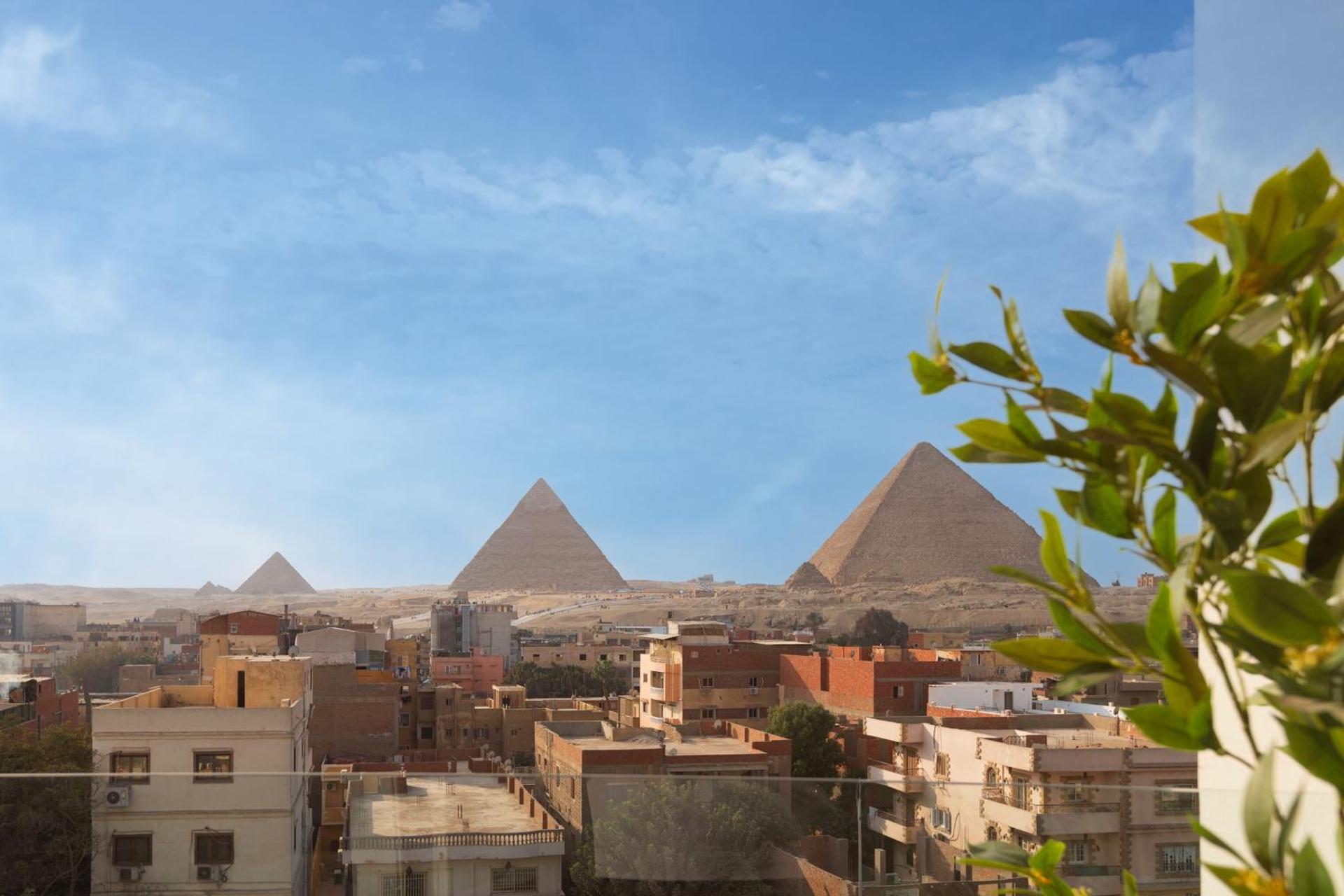 Galaxy Pyramids View INN - Photo 38