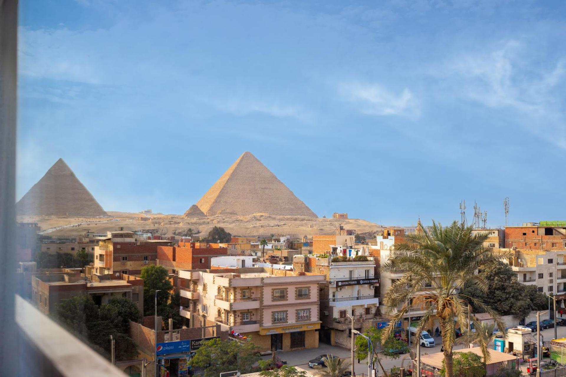 Galaxy Pyramids View INN - Photo 71