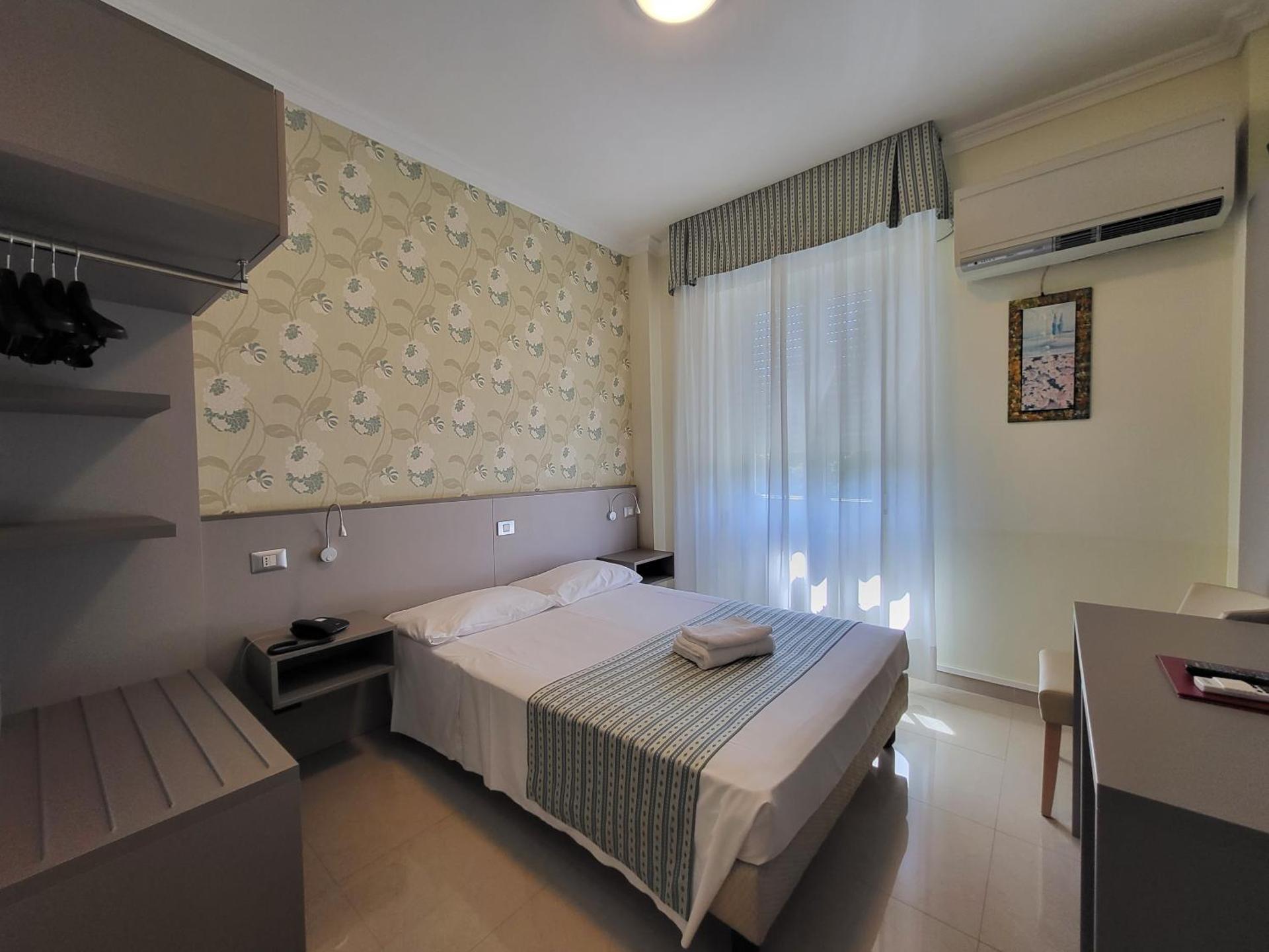 Hotel Dei Fiori - Photo 28