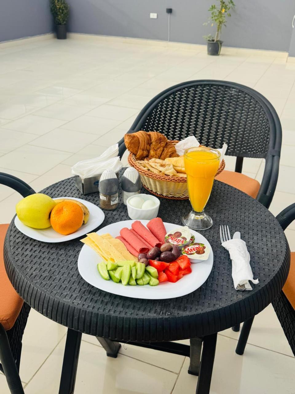 Phoenix Pyramids View Inn - Photo 10