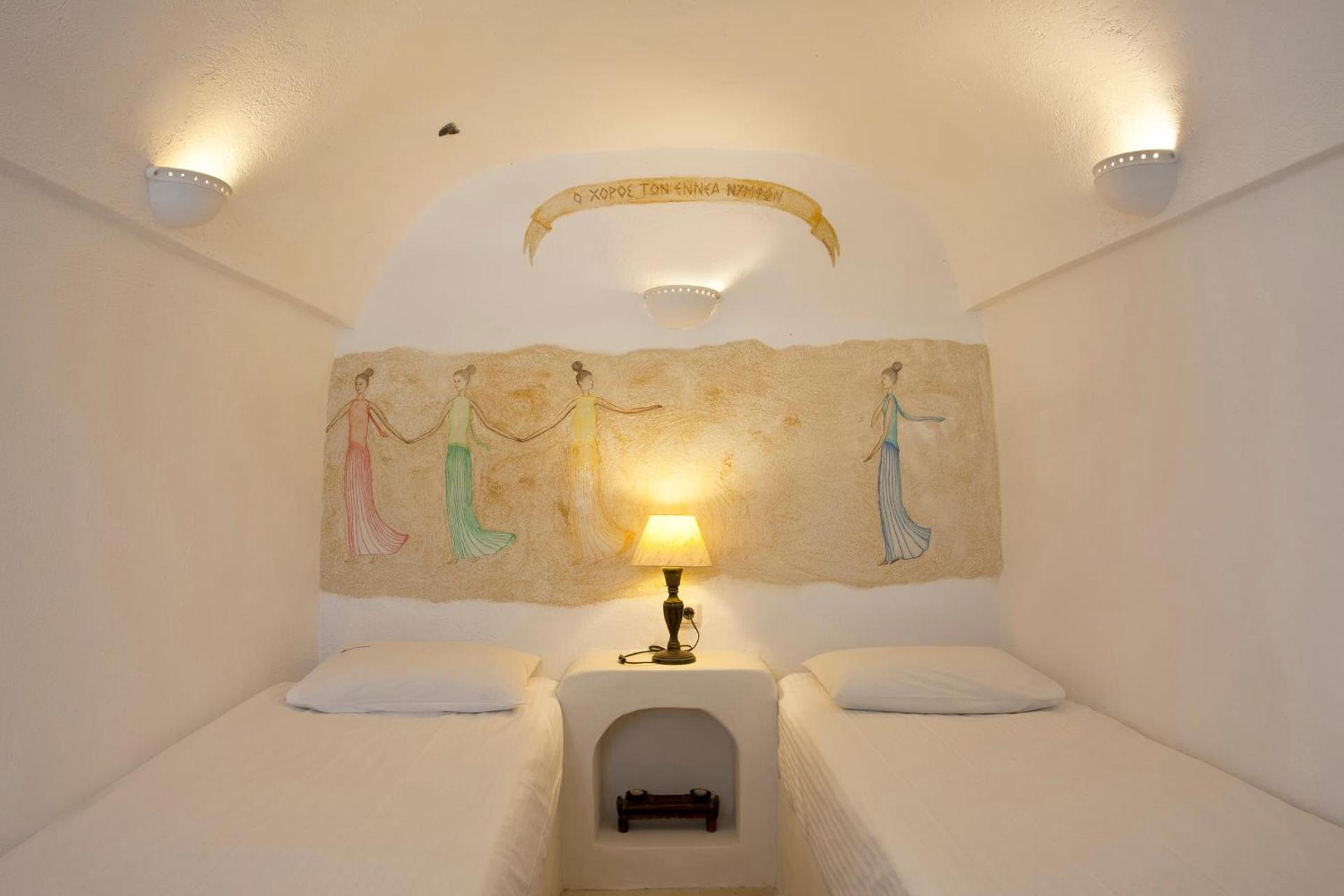 Alexander's Suites - Photo 56