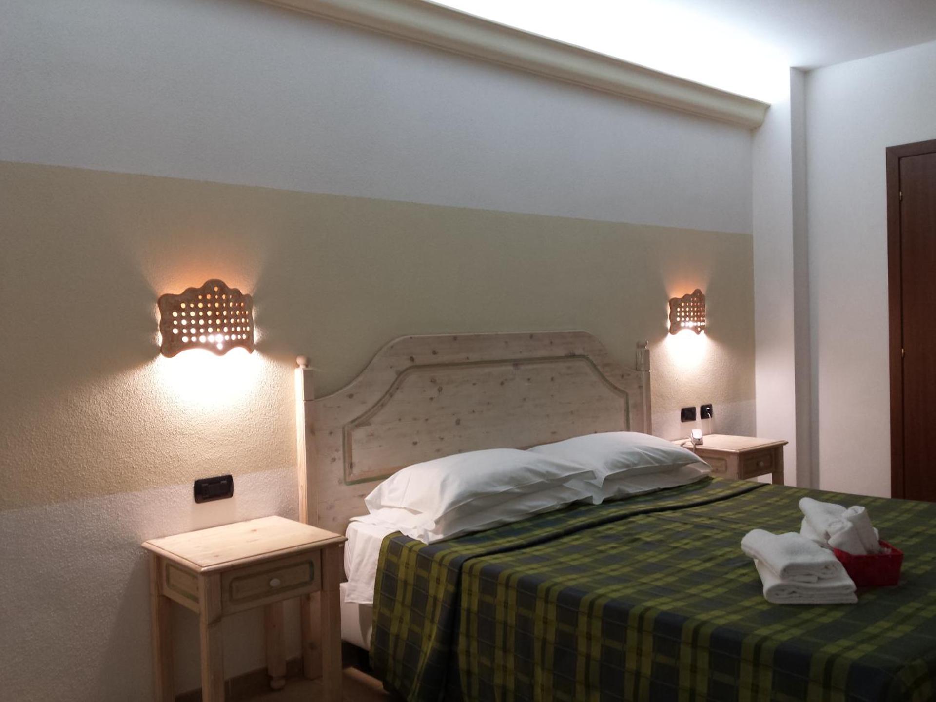 Pausania Inn - Photo 20