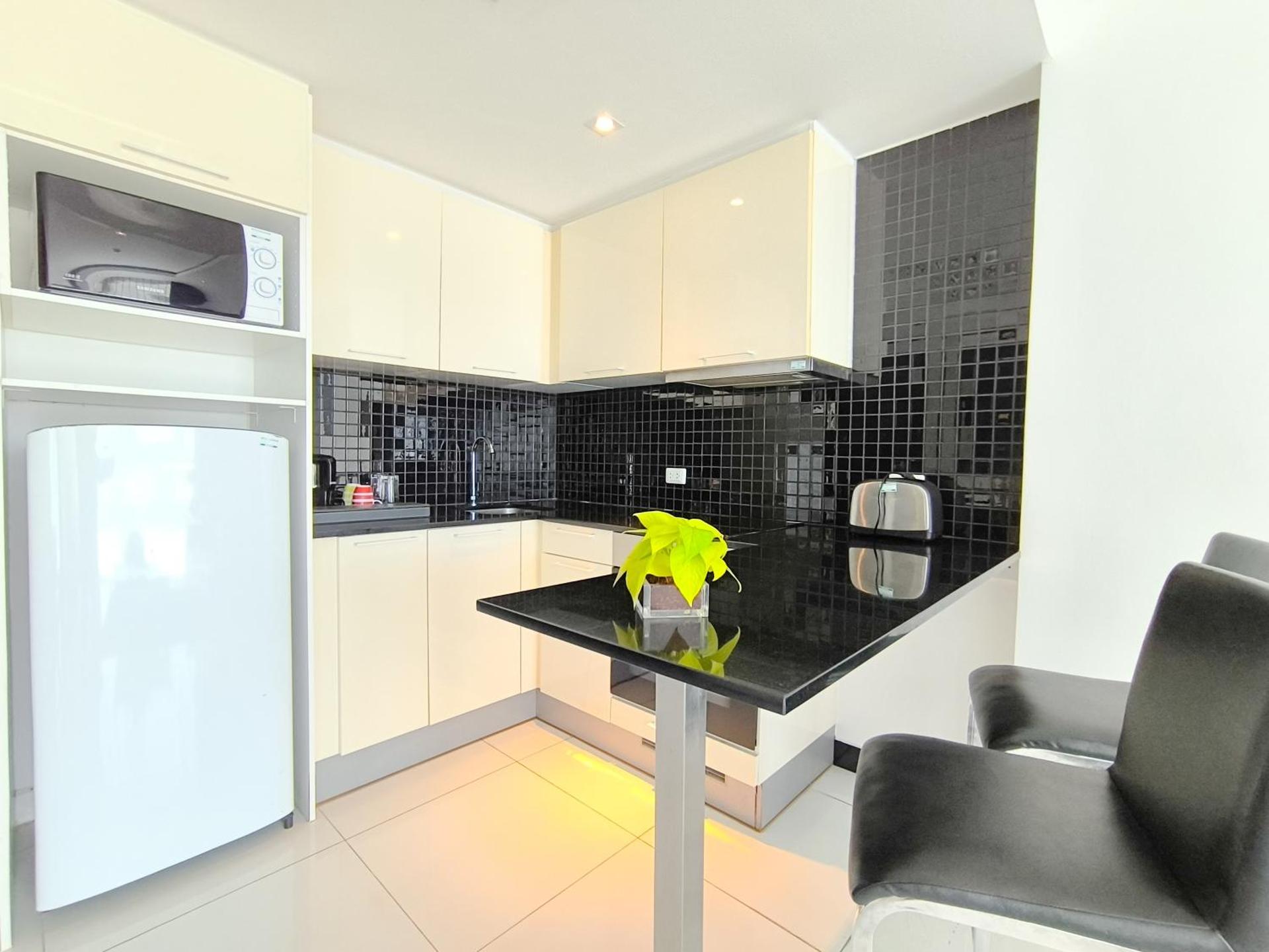 Nova Suites Pattaya by Compass Hospitality - Photo 6