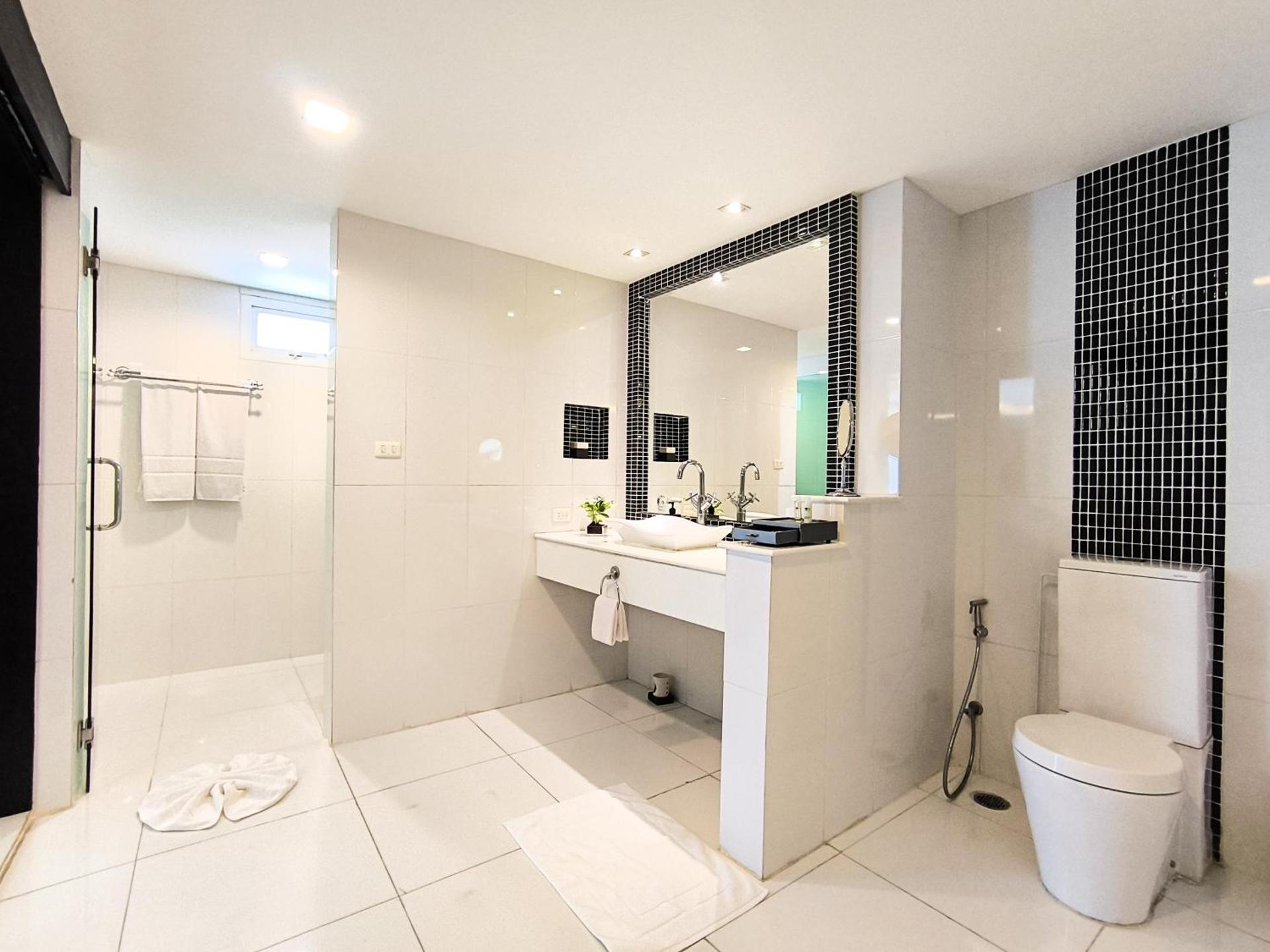 Nova Suites Pattaya by Compass Hospitality - Photo 23