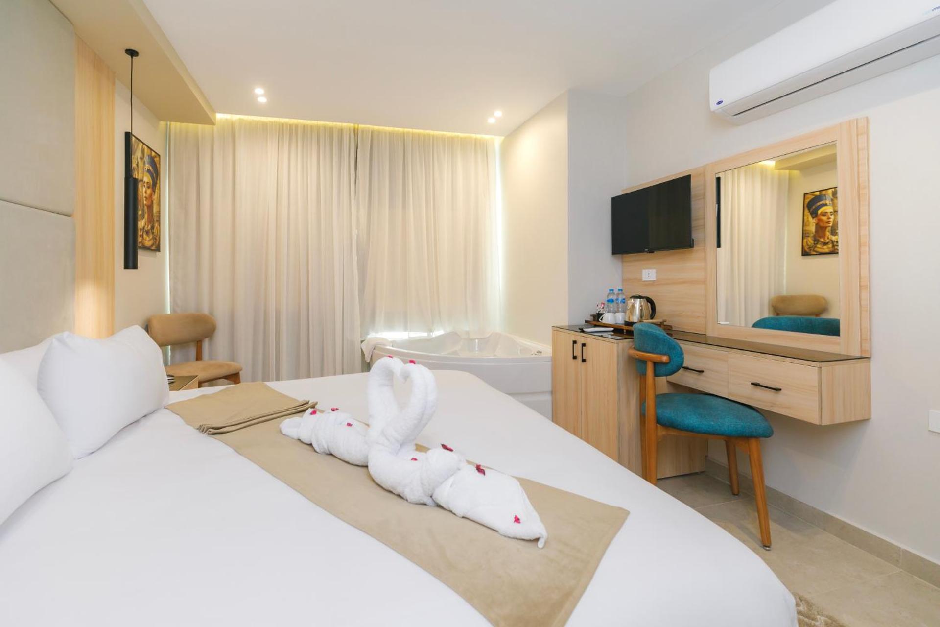 Tiye Pyramids Hotel - Photo 13