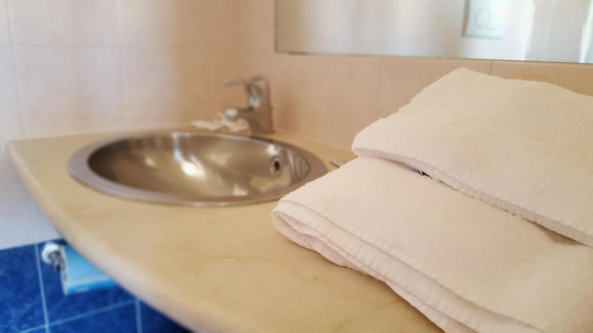 Lake Garda Hostel - Photo 63