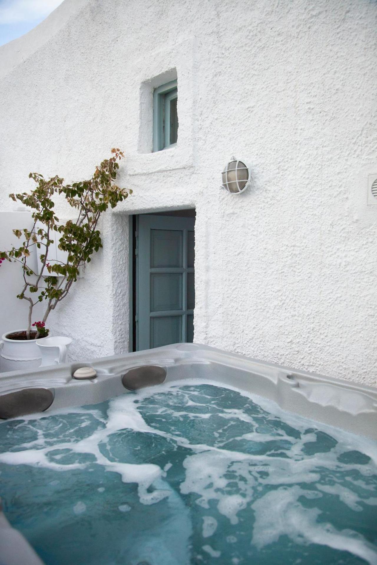 Alexander's Suites - Photo 40