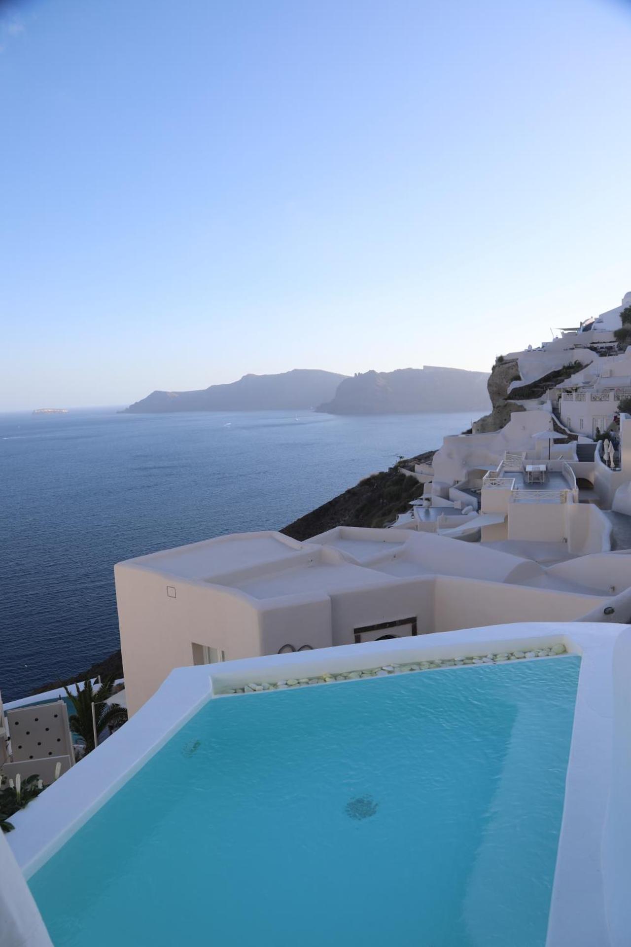 Alexander's Suites - Photo 19