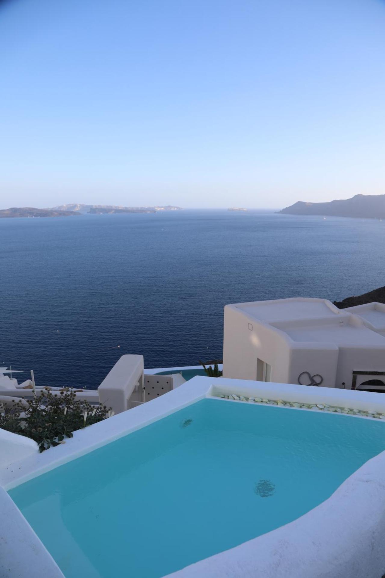 Alexander's Suites - Photo 20