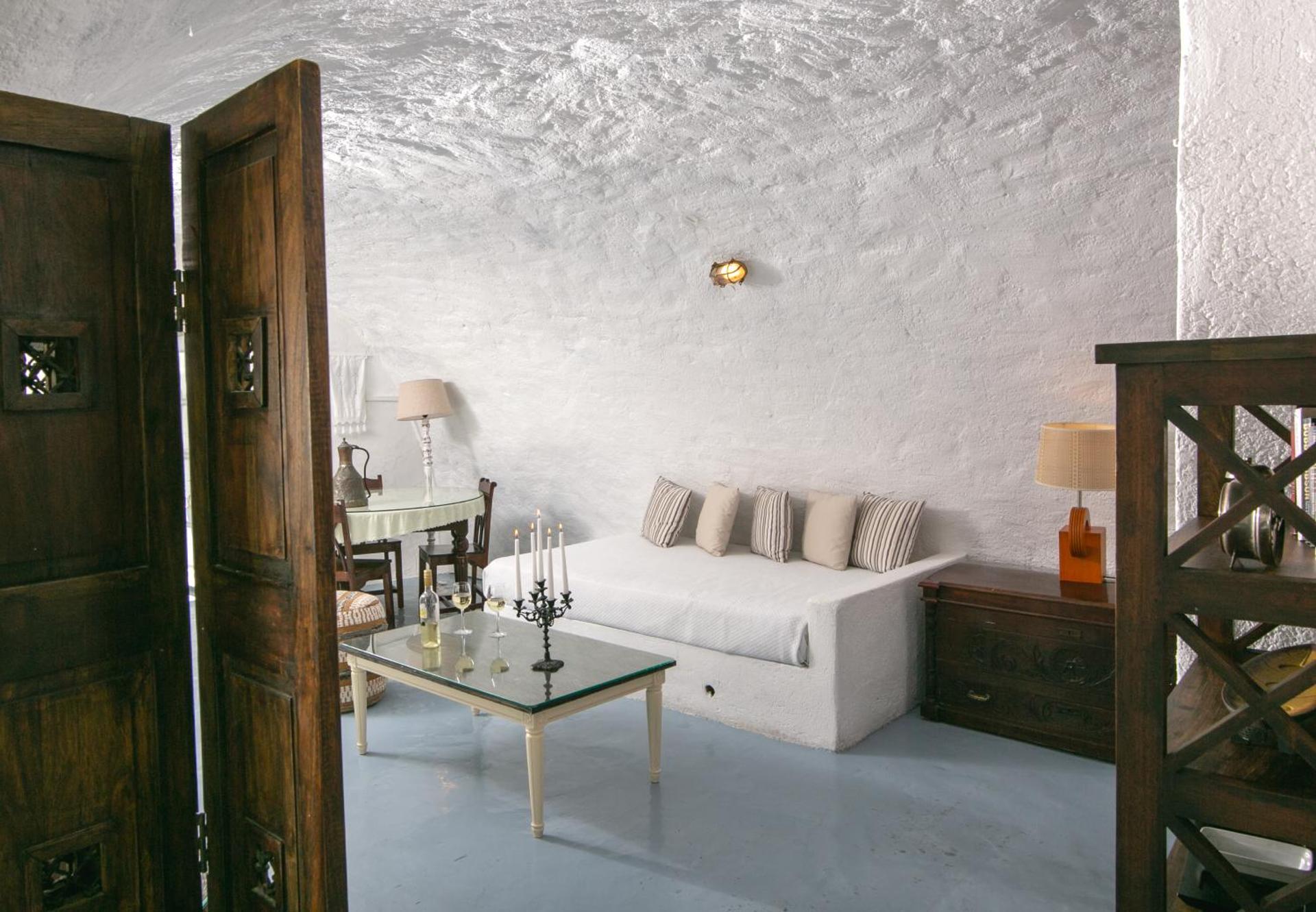 Alexander's Suites - Photo 97