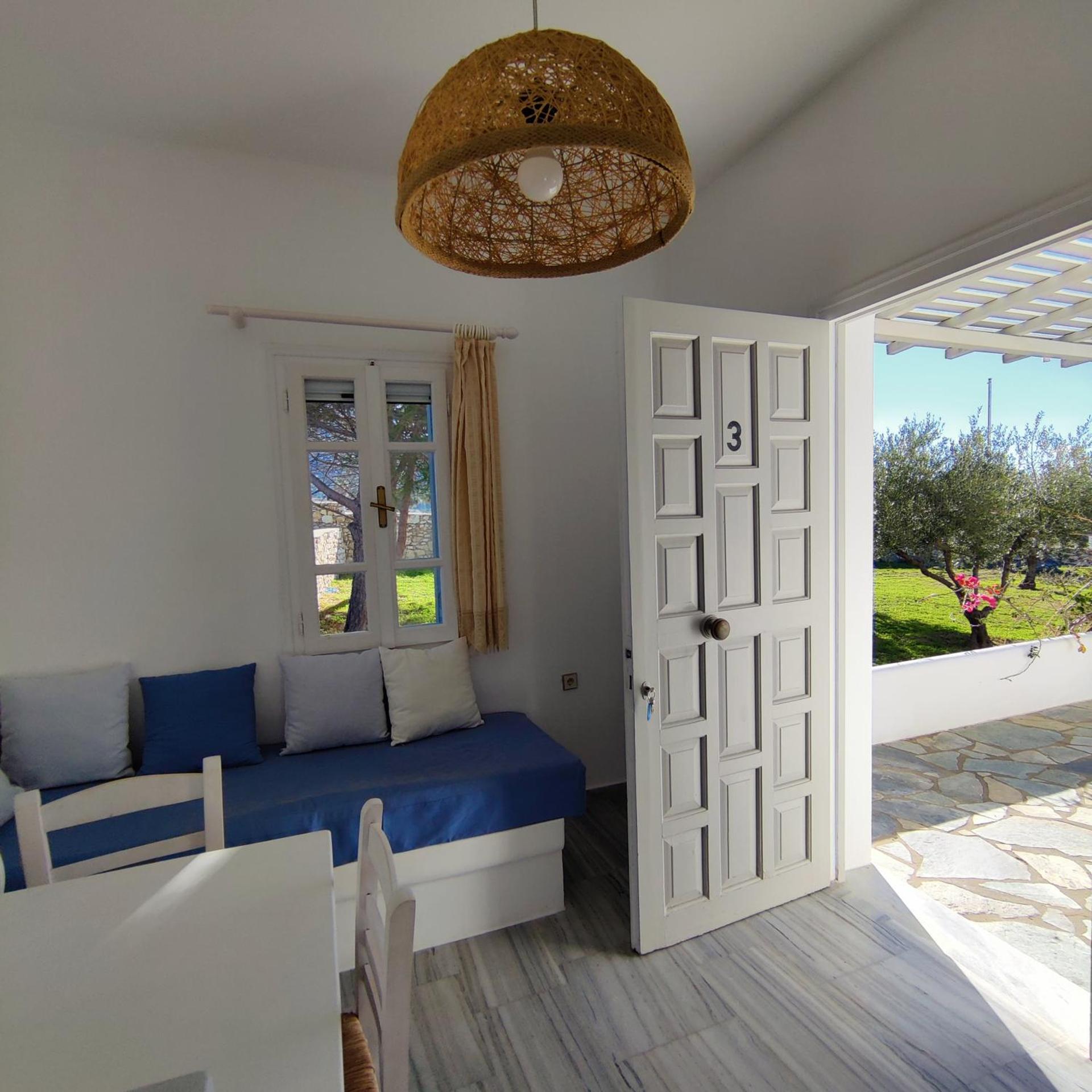 Portolati Paros Sea View Studios - Photo 4