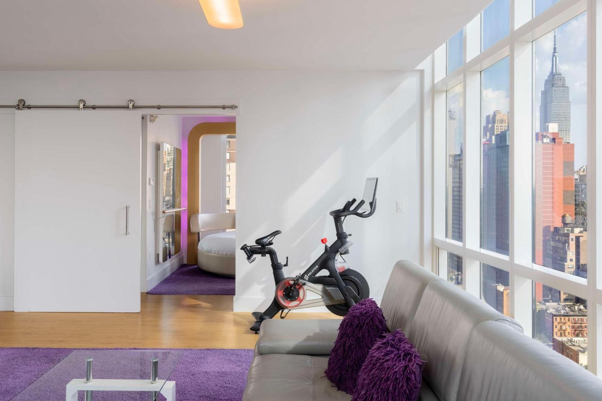 YOTEL New York Times Square - Photo 77