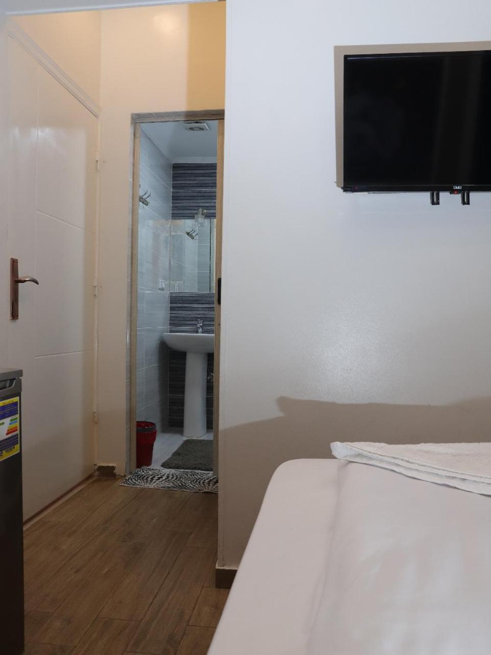 Golden Palace Hotel - Photo 12