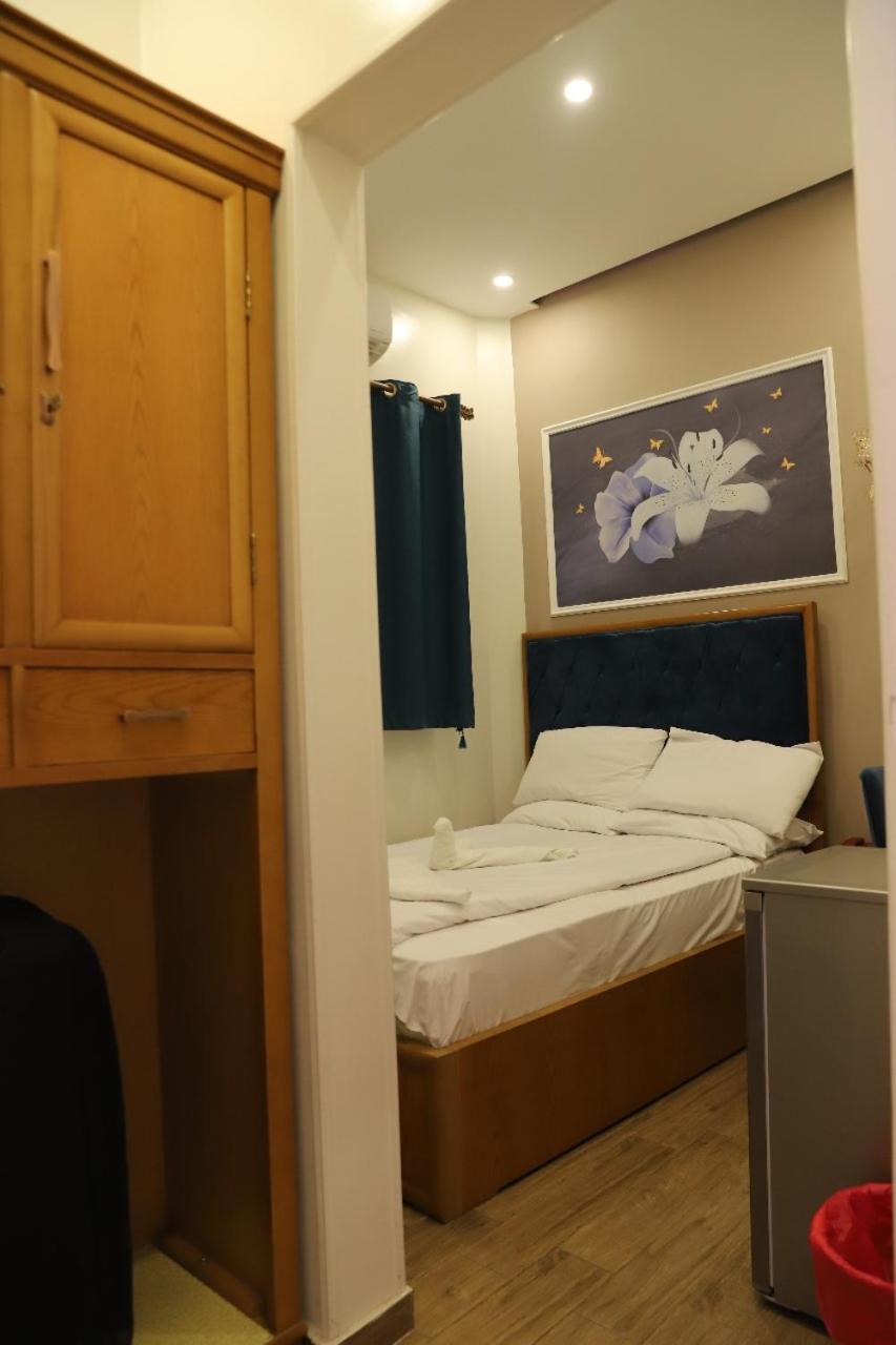 Golden Palace Hotel - Photo 13