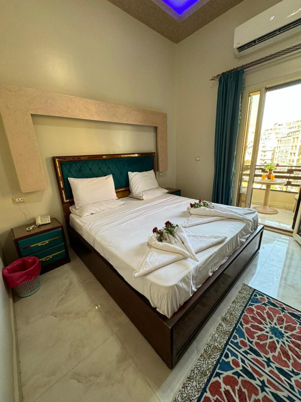 Golden Palace Hotel - Photo 27