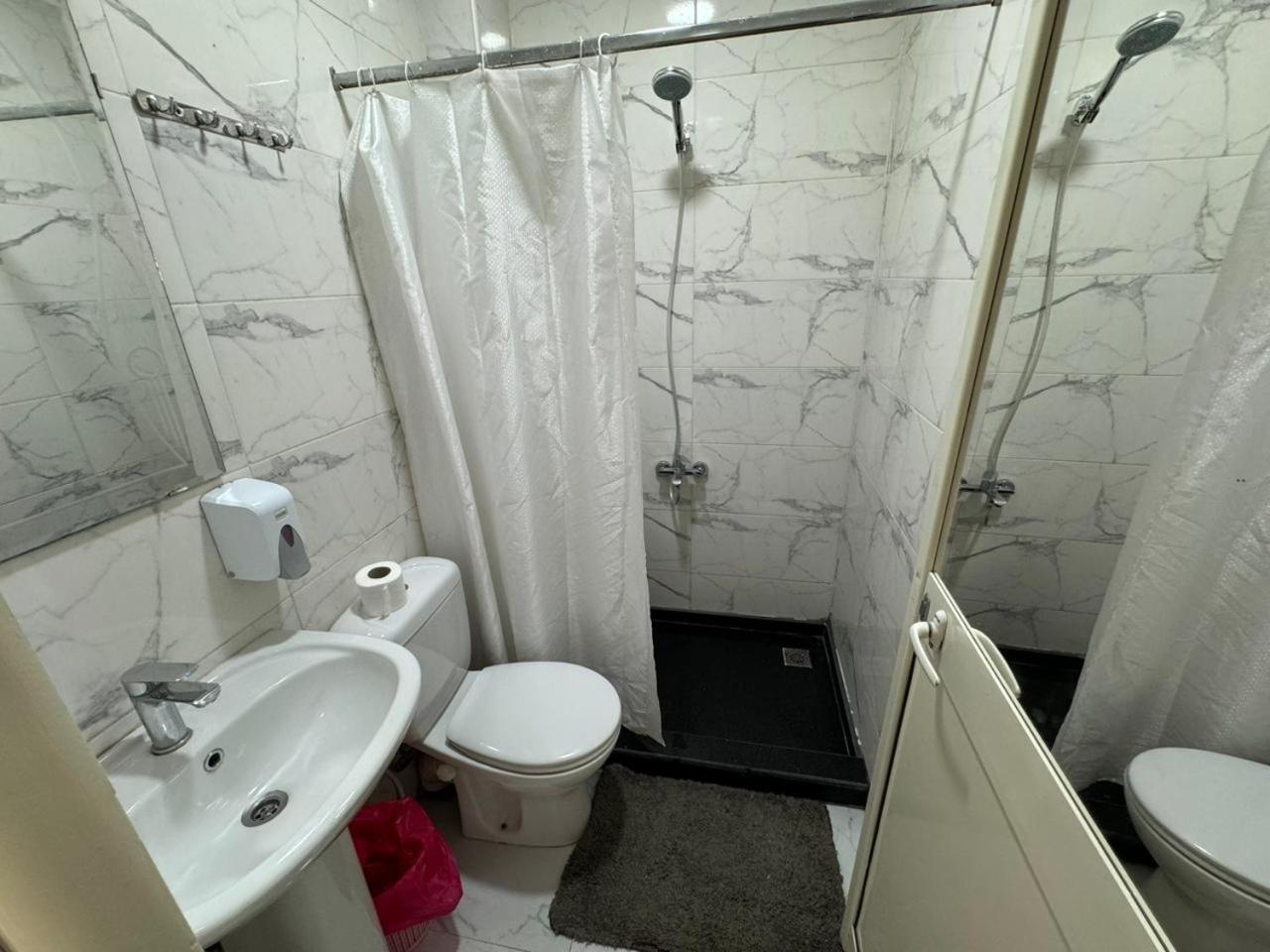 Golden Palace Hotel - Photo 37