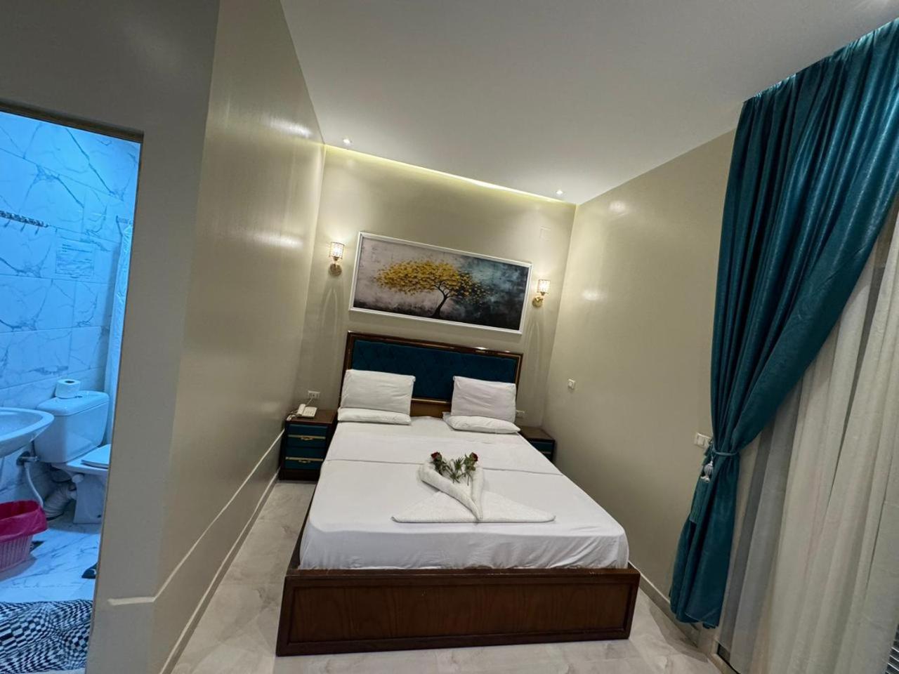 Golden Palace Hotel - Photo 47