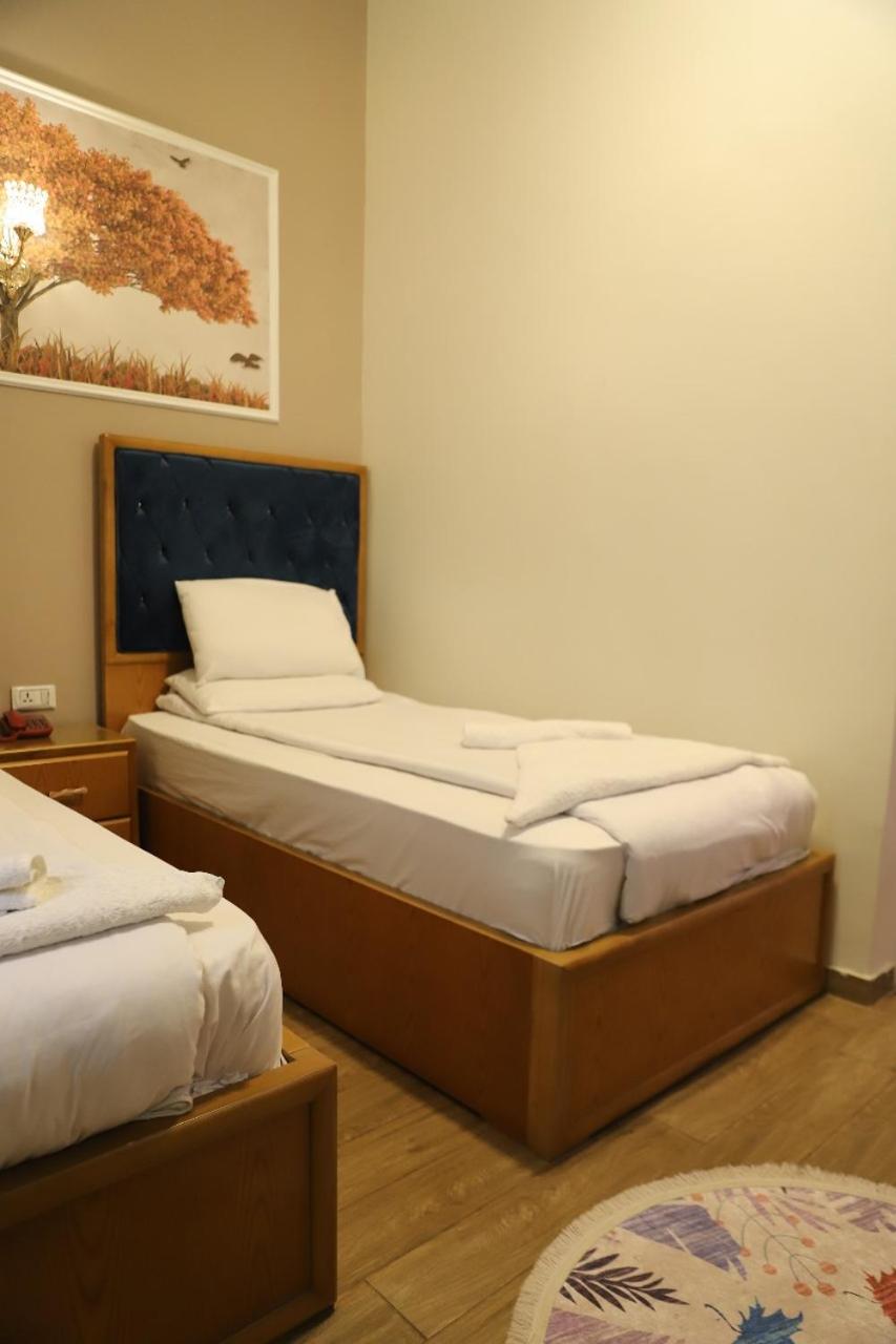 Golden Palace Hotel - Photo 56