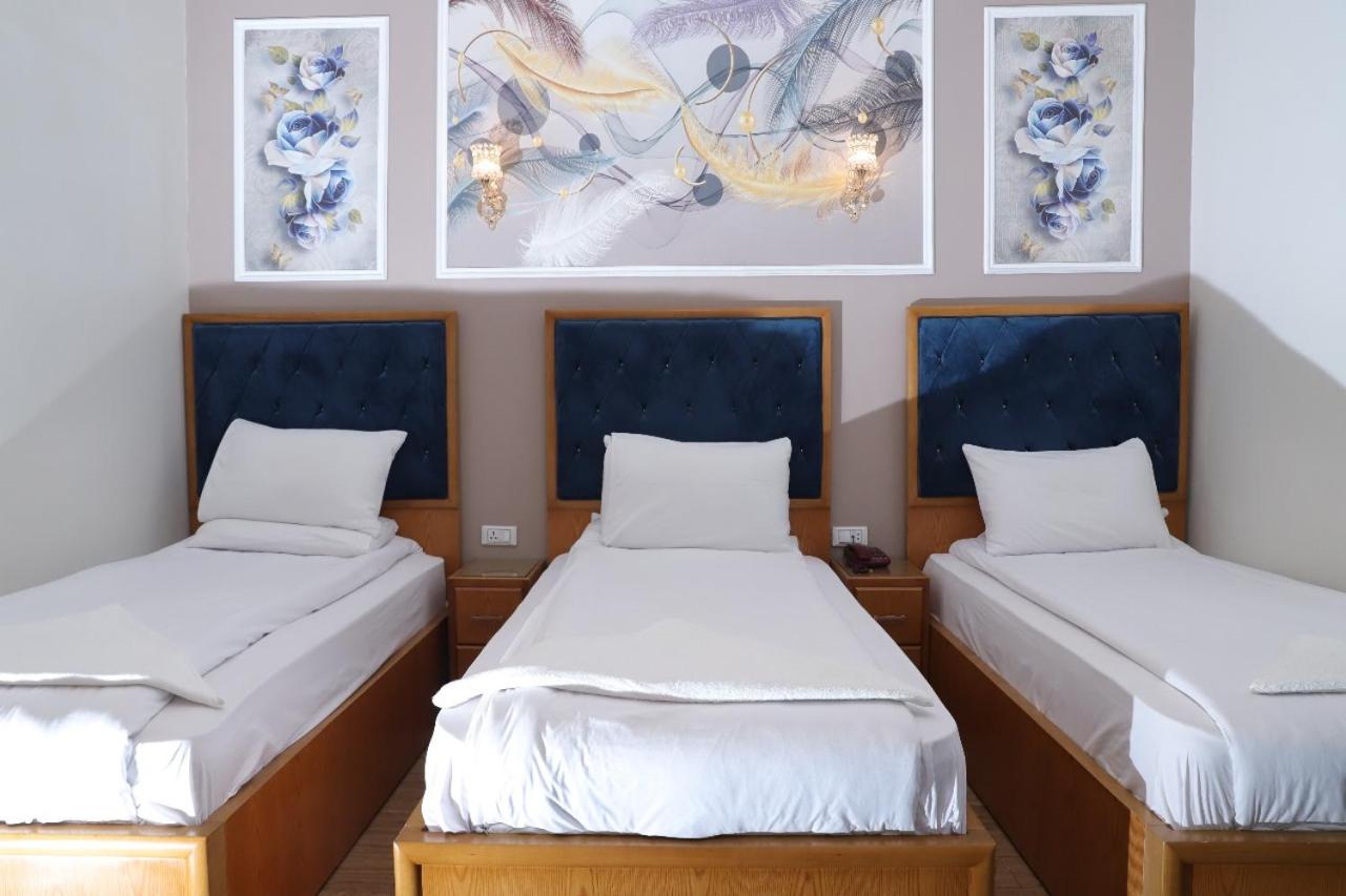 Golden Palace Hotel - Photo 64