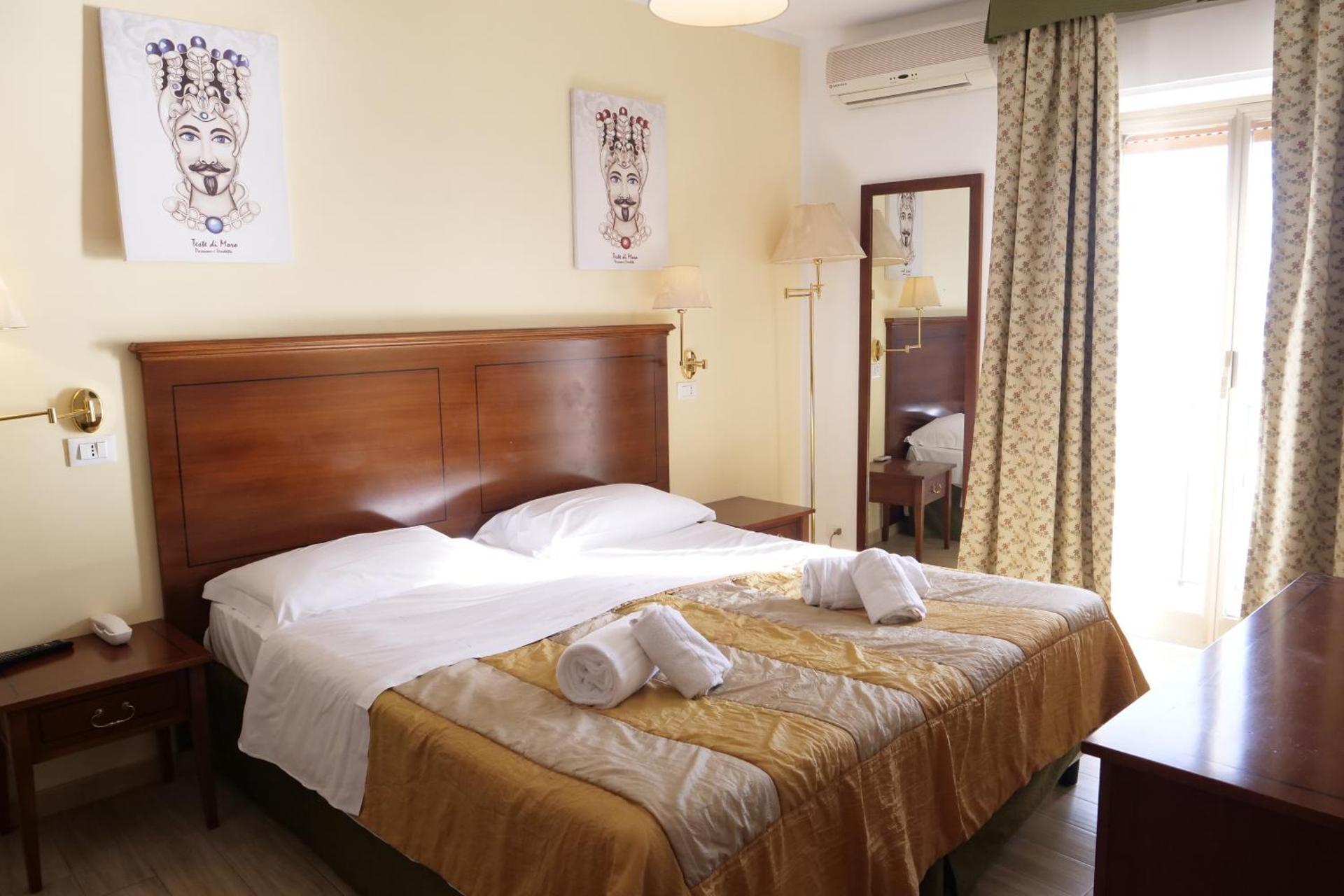 Superior Triple Room with Sea View